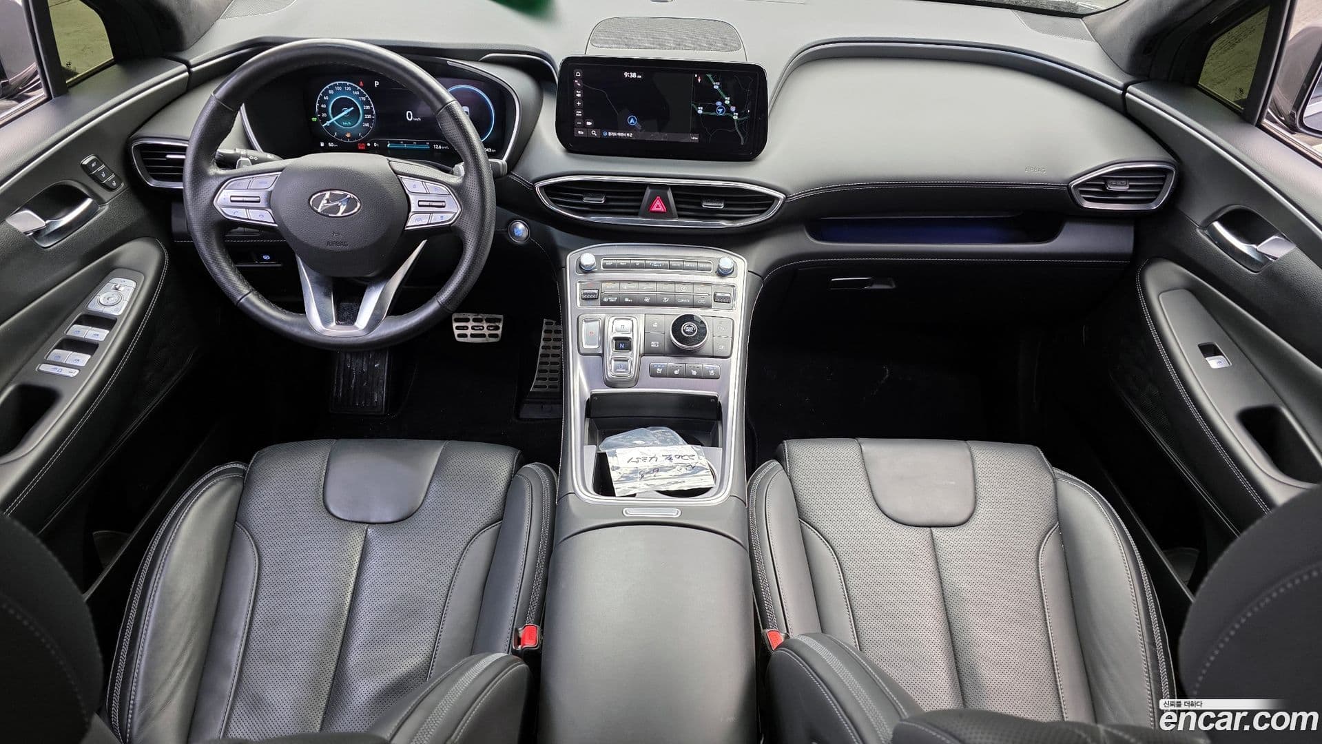 Main__Slider__Photo:Santafe Hyundai 2023.0-6