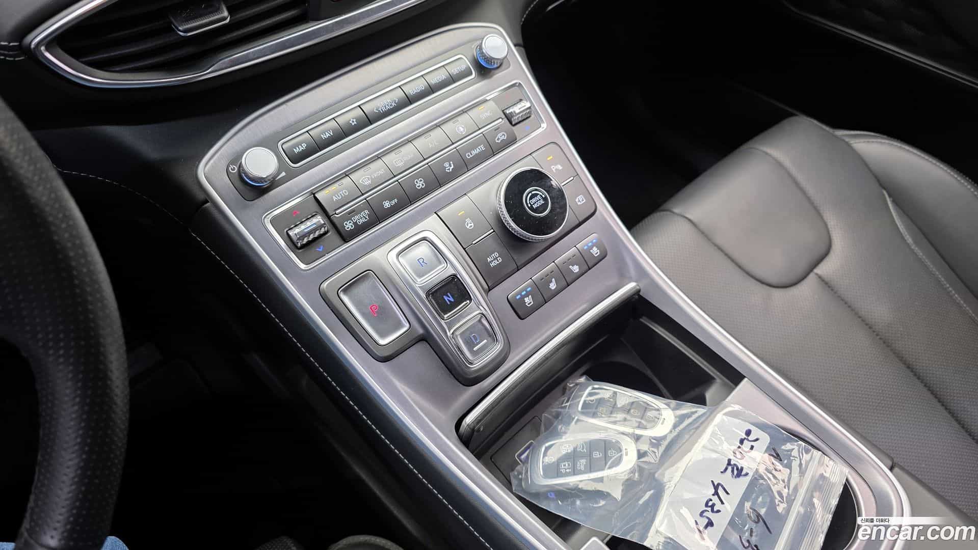 Santafe Hyundai 2023.0-INNER-009