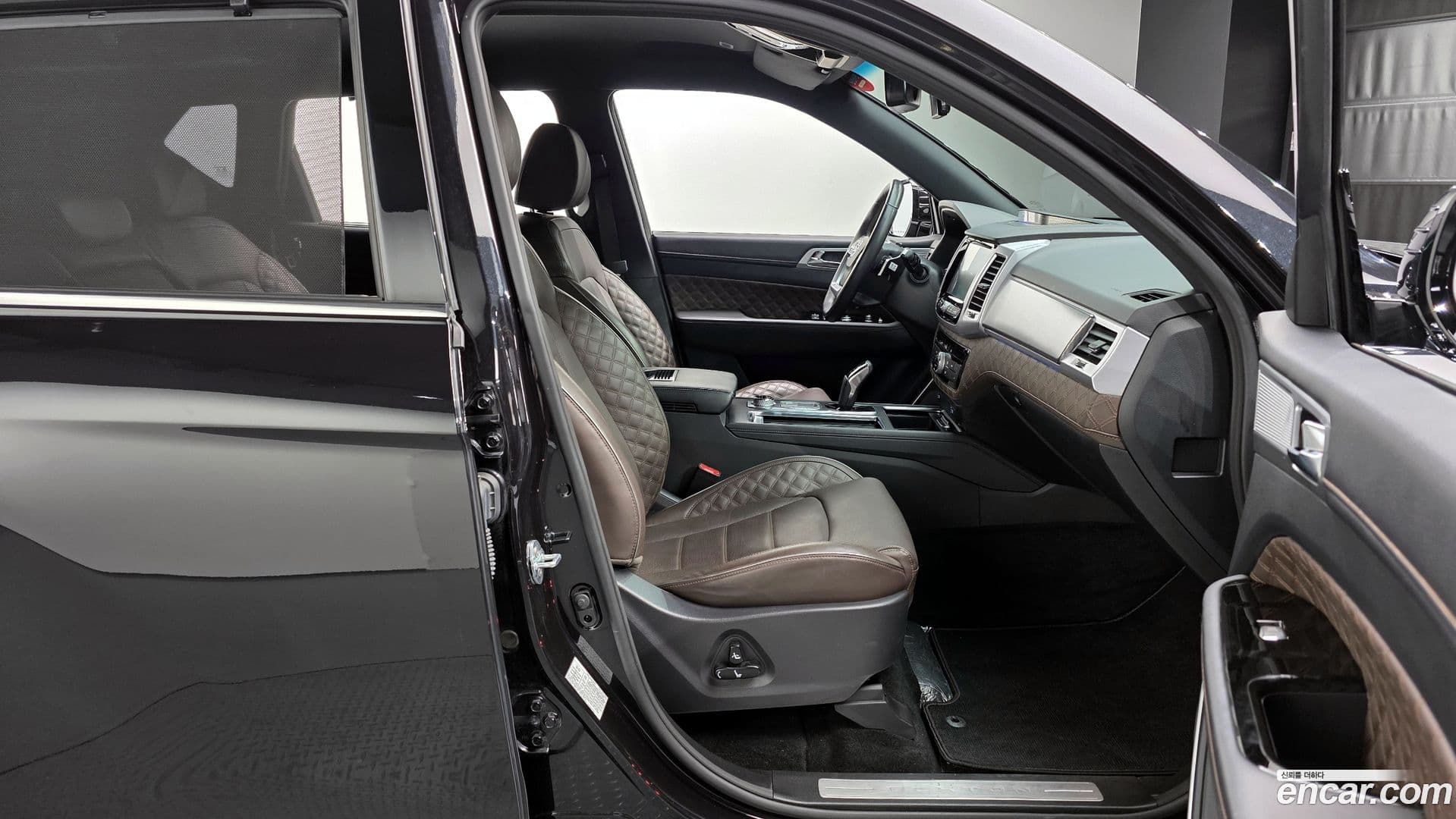 Main__Slider__Photo:Rexton KG_Mobility_Ssangyong 2022.9-9