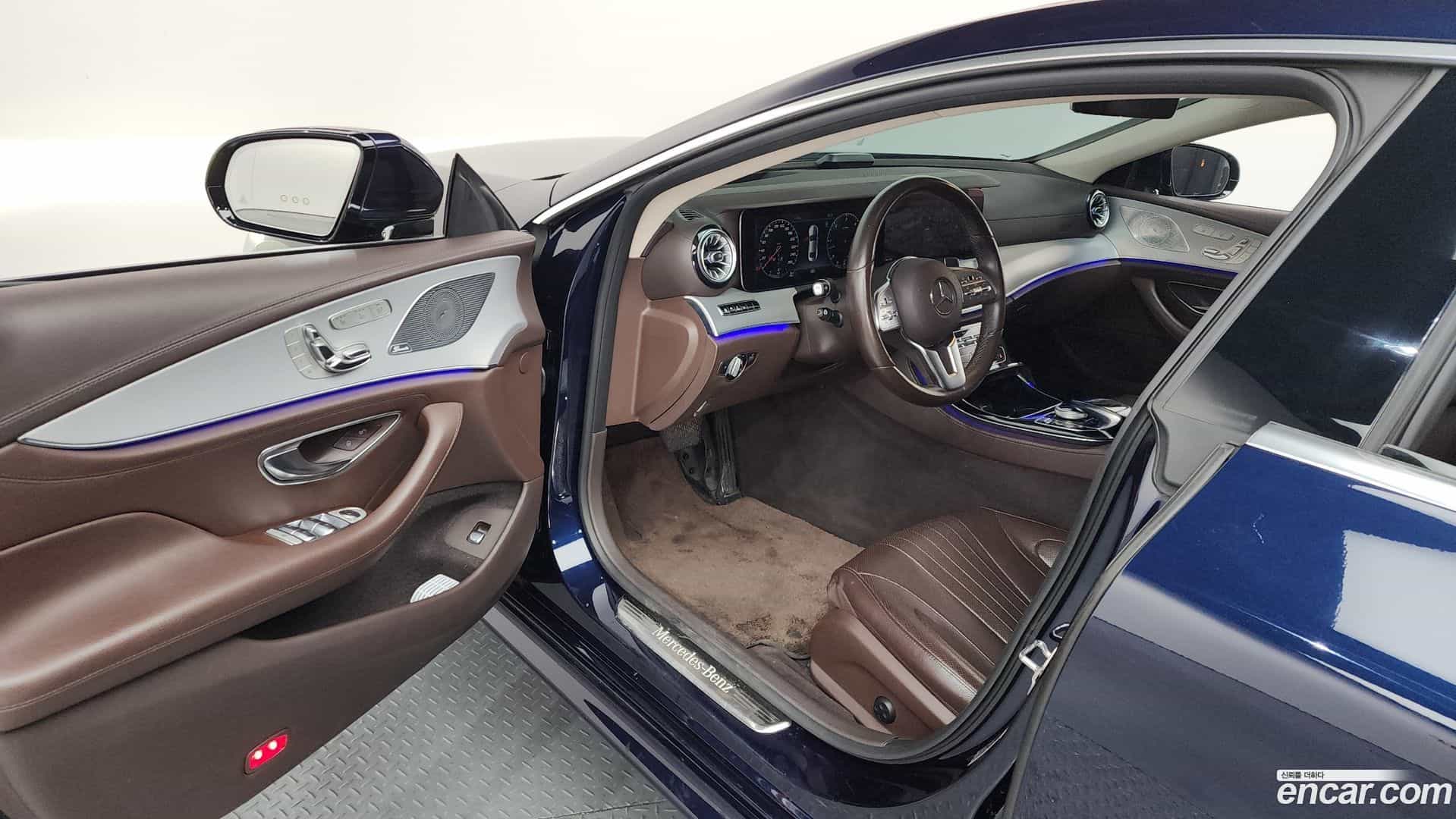 CLS-Class Mercedes-Benz 2018.11-INNER-010