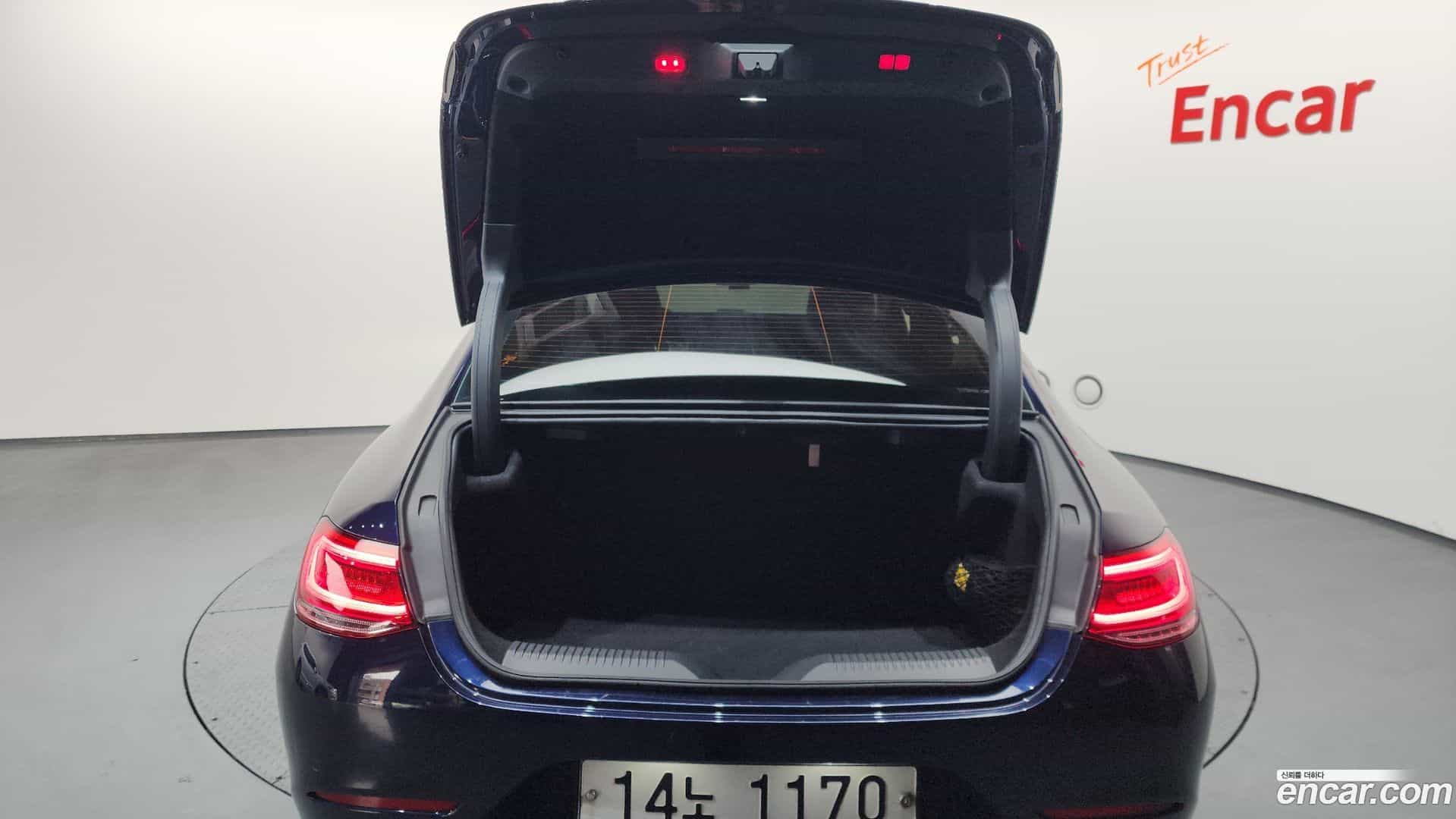 CLS-Class Mercedes-Benz 2018.11-OPTION-024