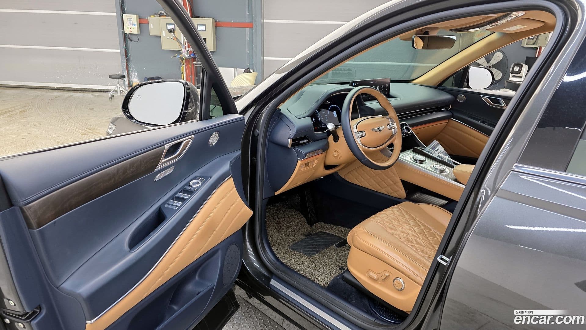 Main__Slider__Photo:GV80 Genesis 2023.4-9