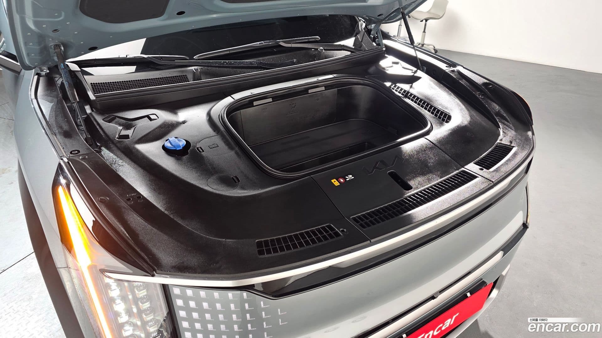 Main__Slider__Photo:EV9 Kia 2023.5-5