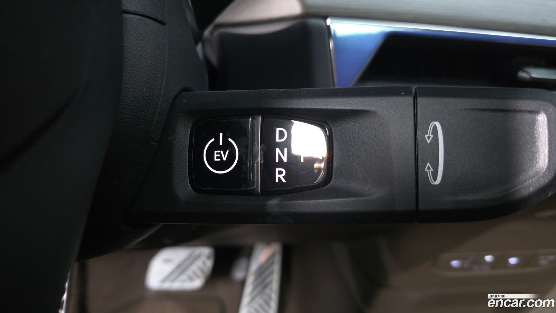 Main__Slider__Photo:EV9 Kia 2023.5-8