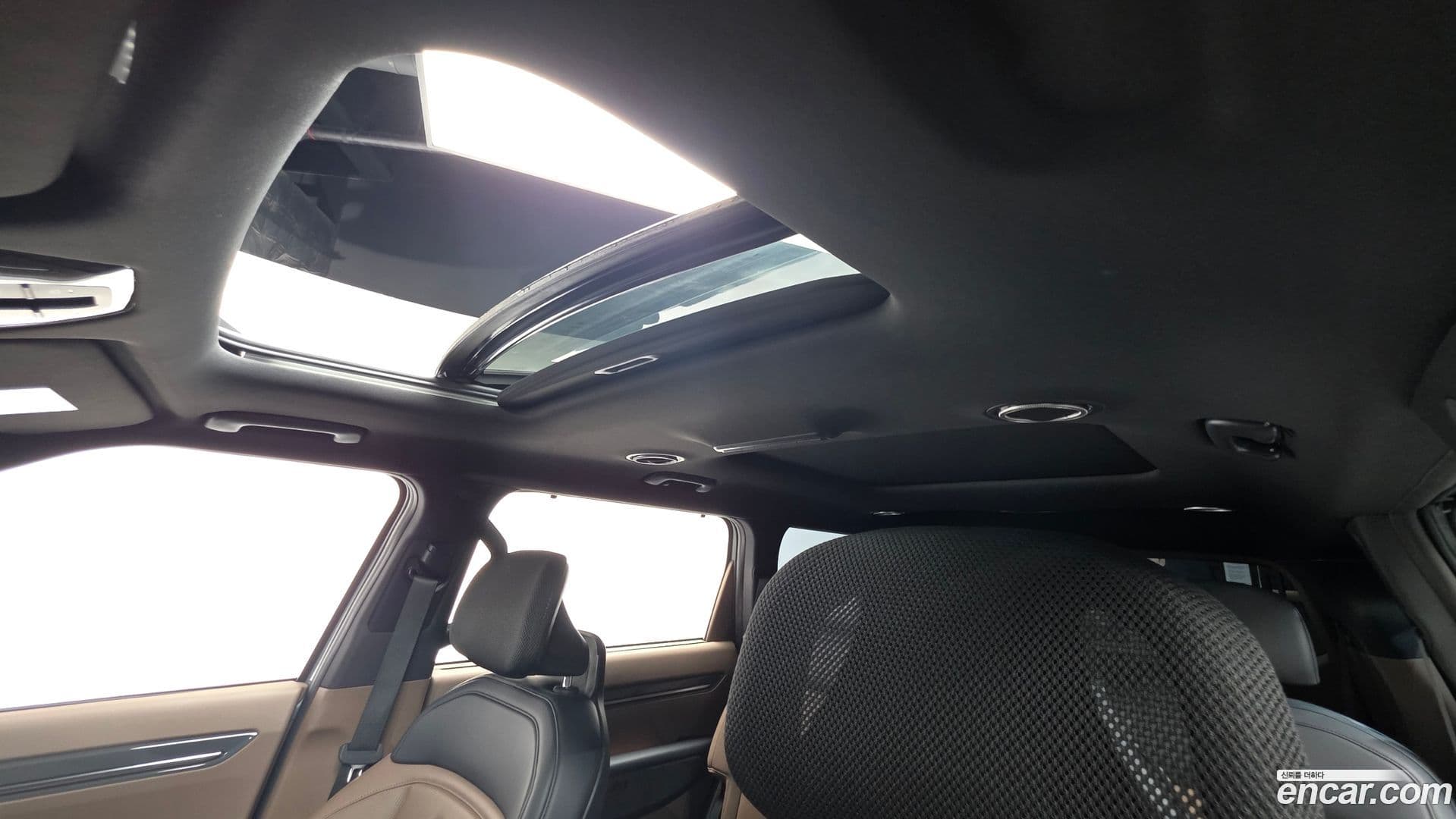 Main__Slider__Photo:EV9 Kia 2023.5-17