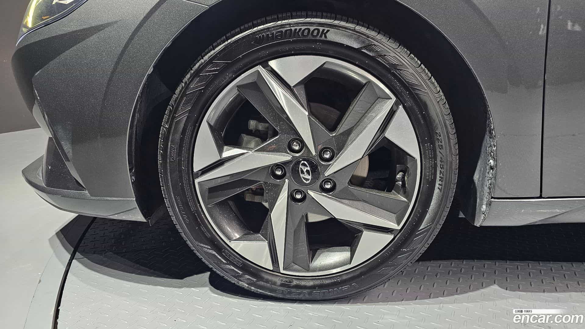 AVANTE Hyundai 2021.1-OUTER-005