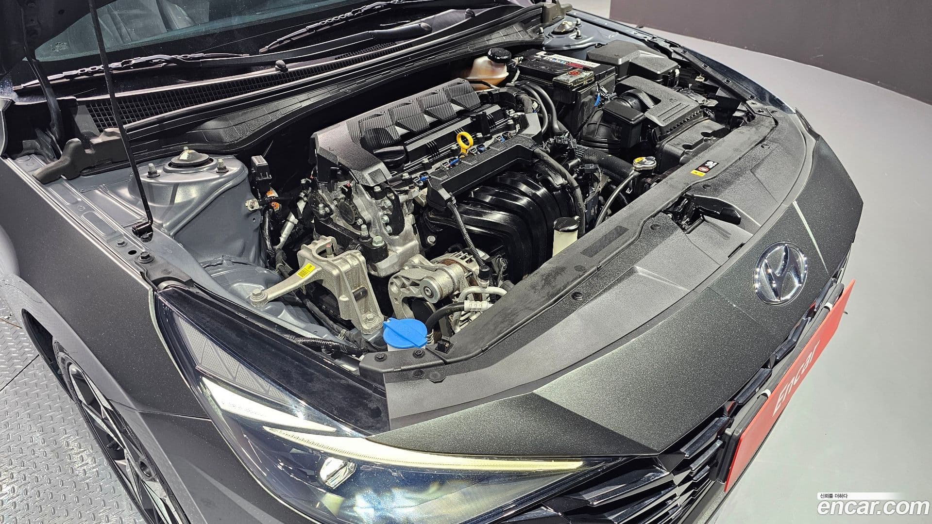 Main__Slider__Photo:AVANTE Hyundai 2021.1-5