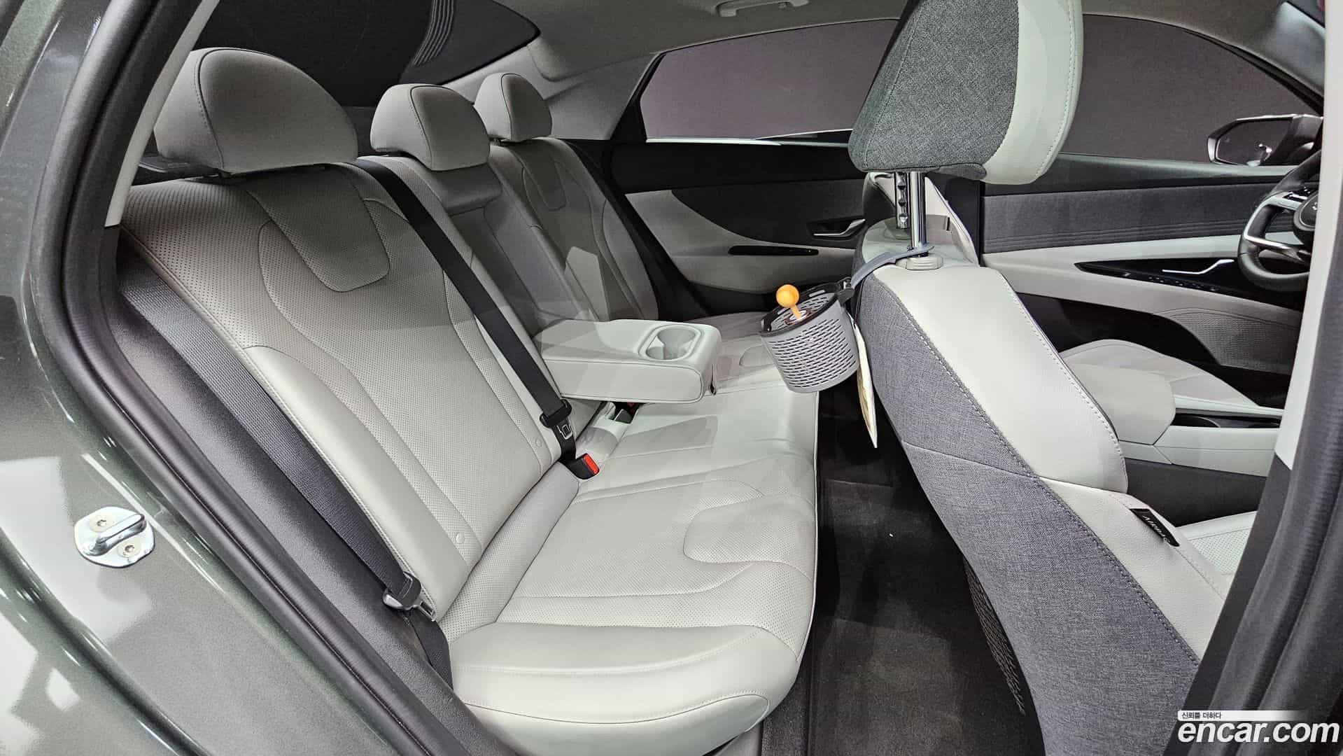 AVANTE Hyundai 2021.1-OPTION-023