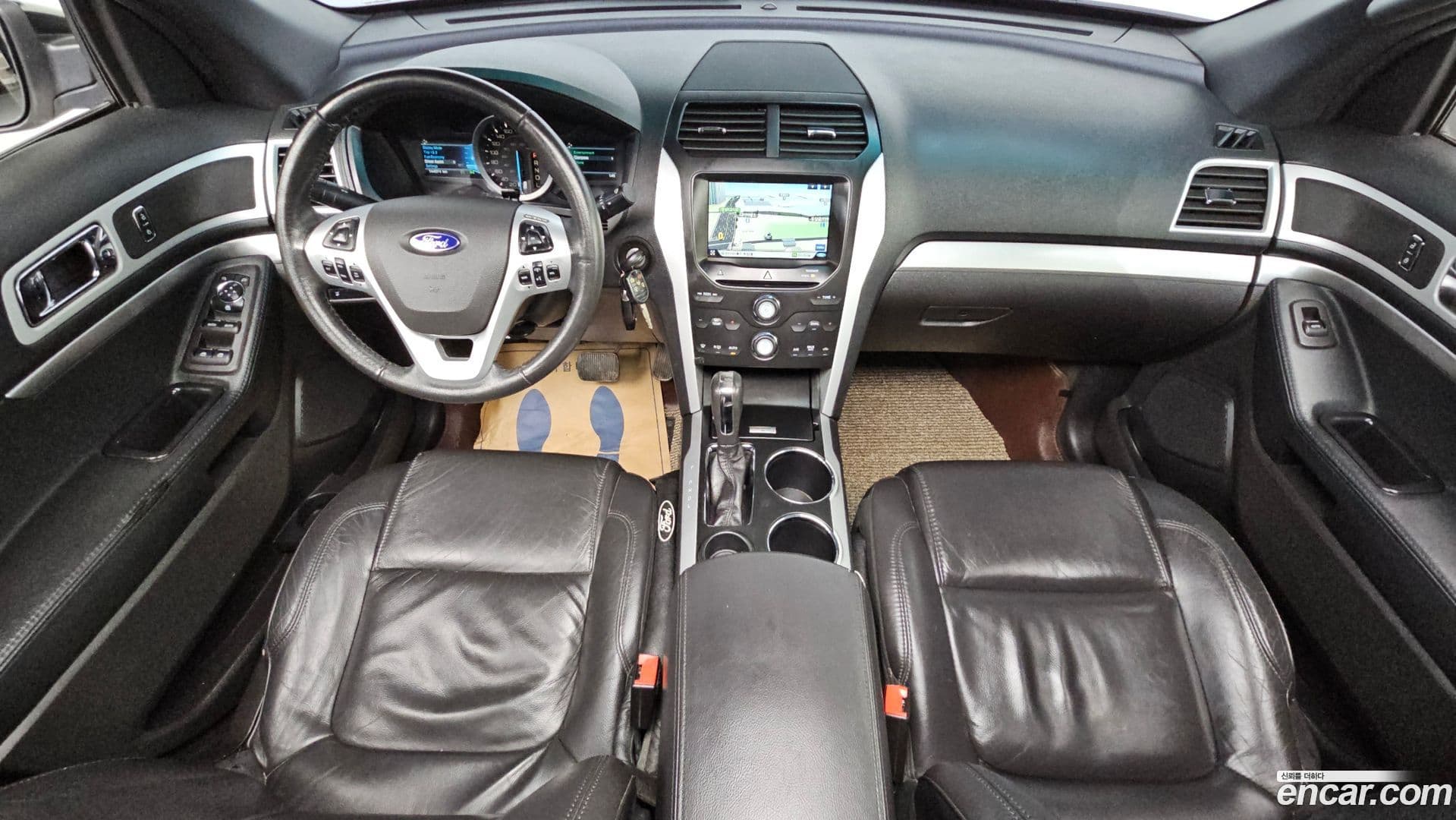 Main__Slider__Photo:Explorer Ford 2014.2-6