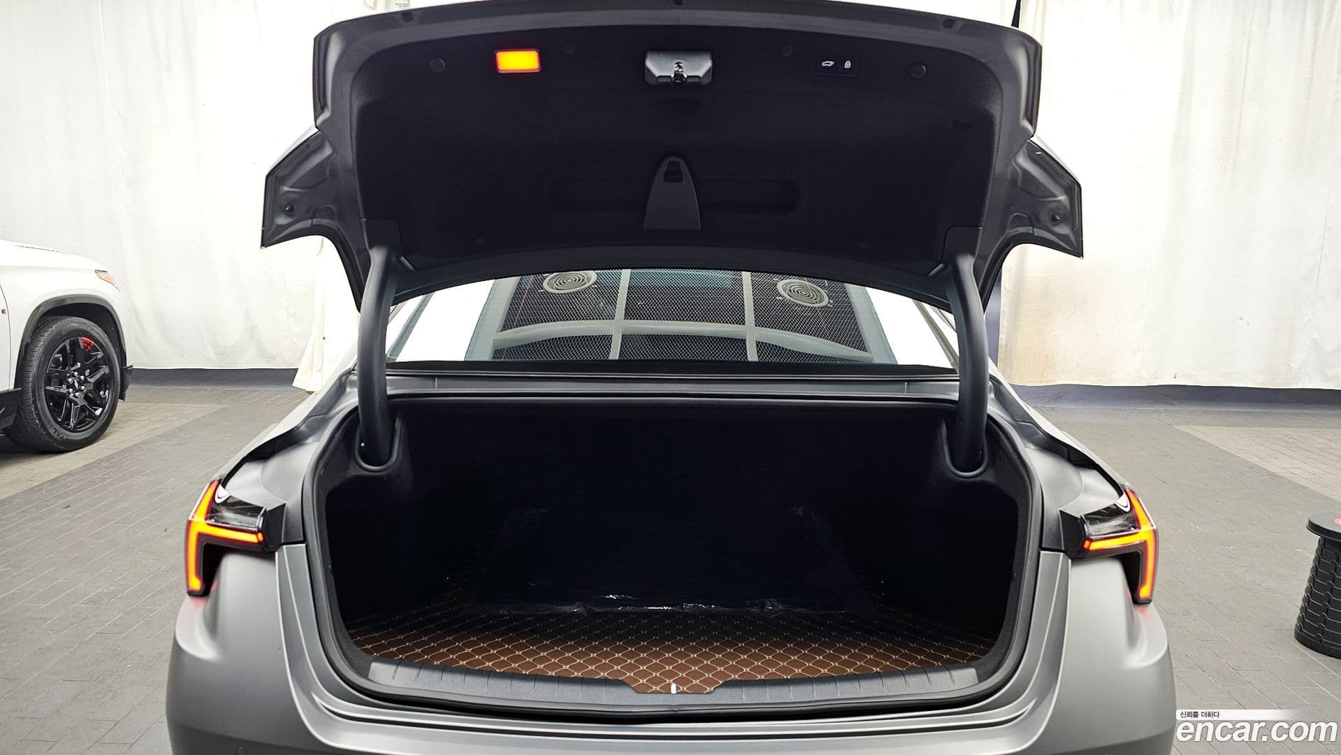 Main__Slider__Photo:K8 Kia 2025.2-19