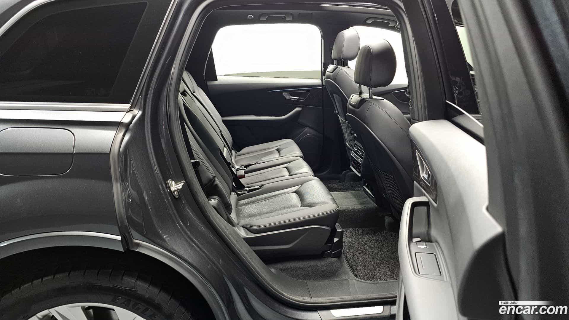 Q7 Audi 2021.7-OPTION-016