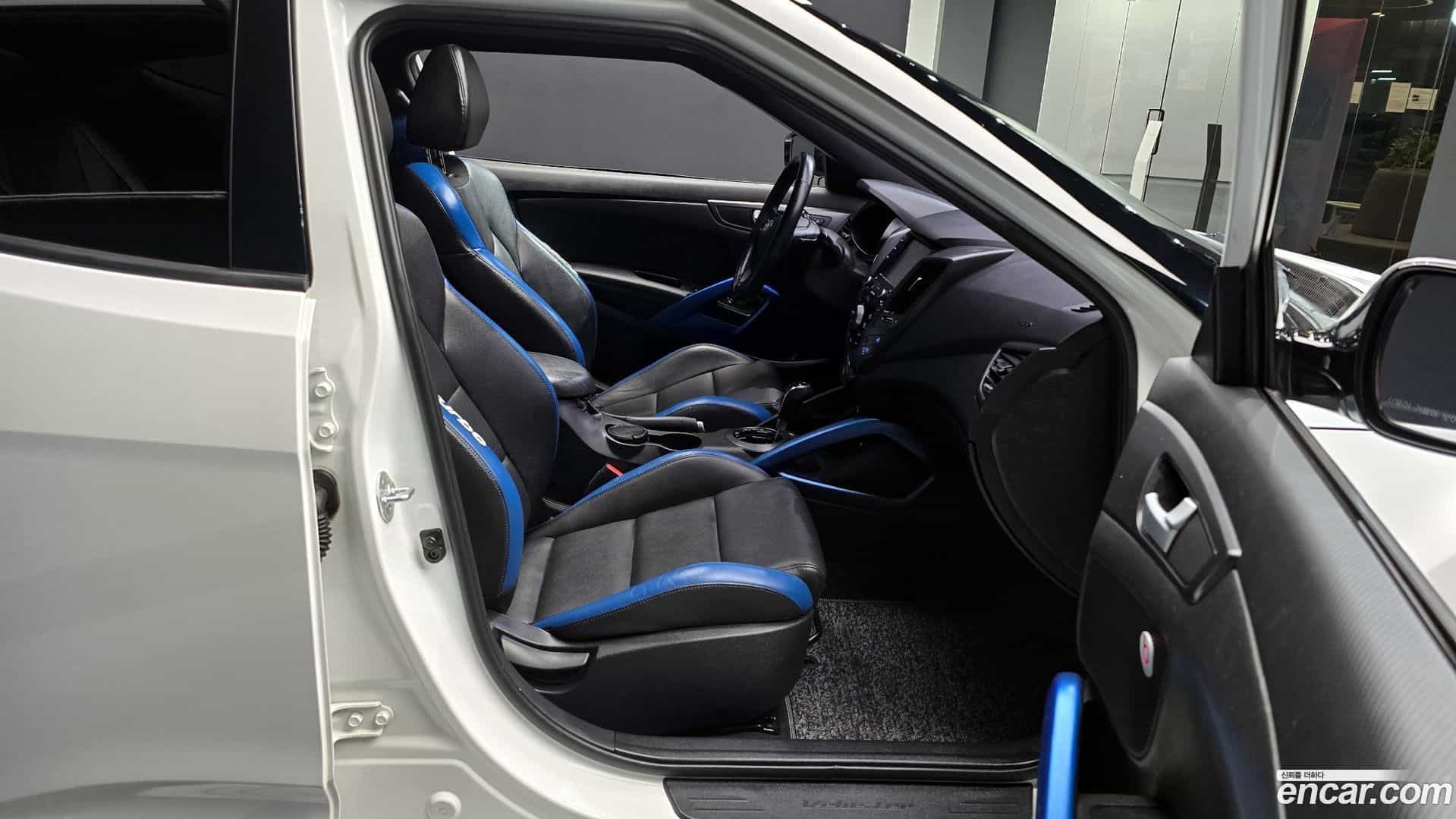 Veloster Hyundai 2016.0-INNER-010