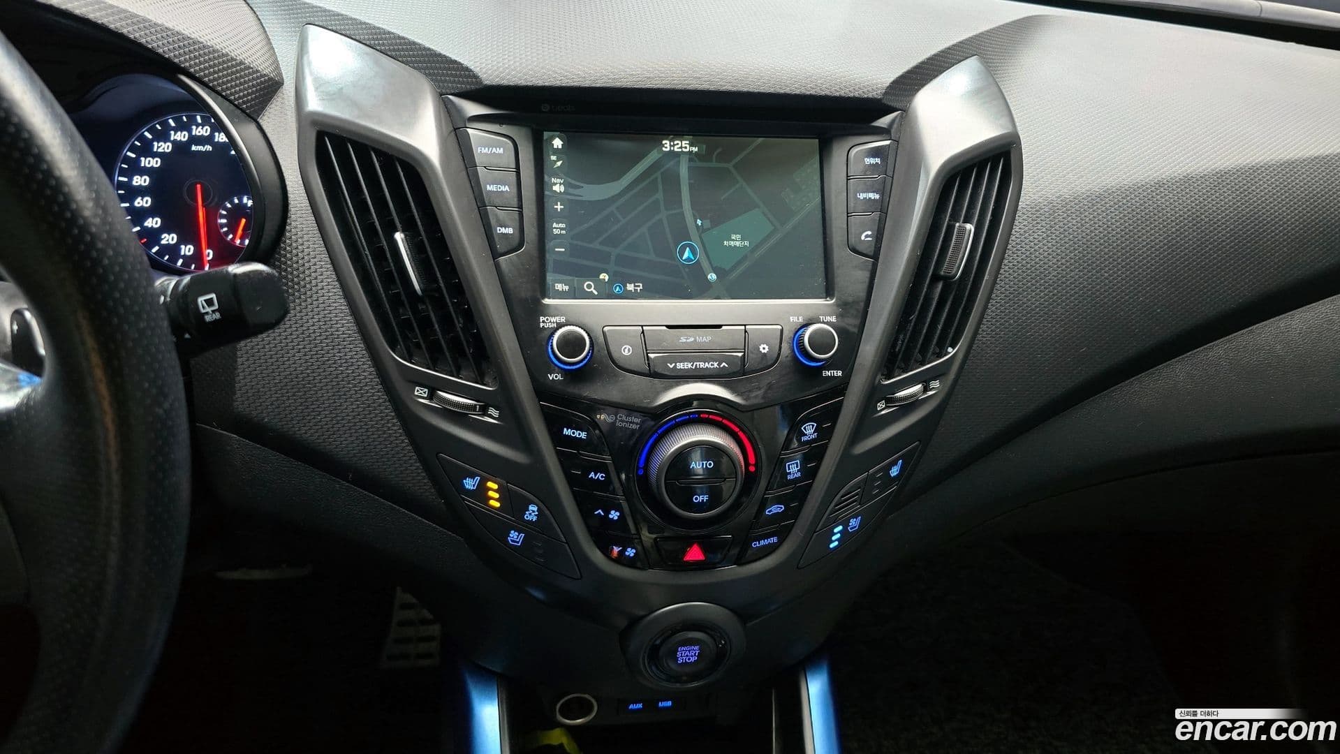 Main__Slider__Photo:Veloster Hyundai 2016.0-15