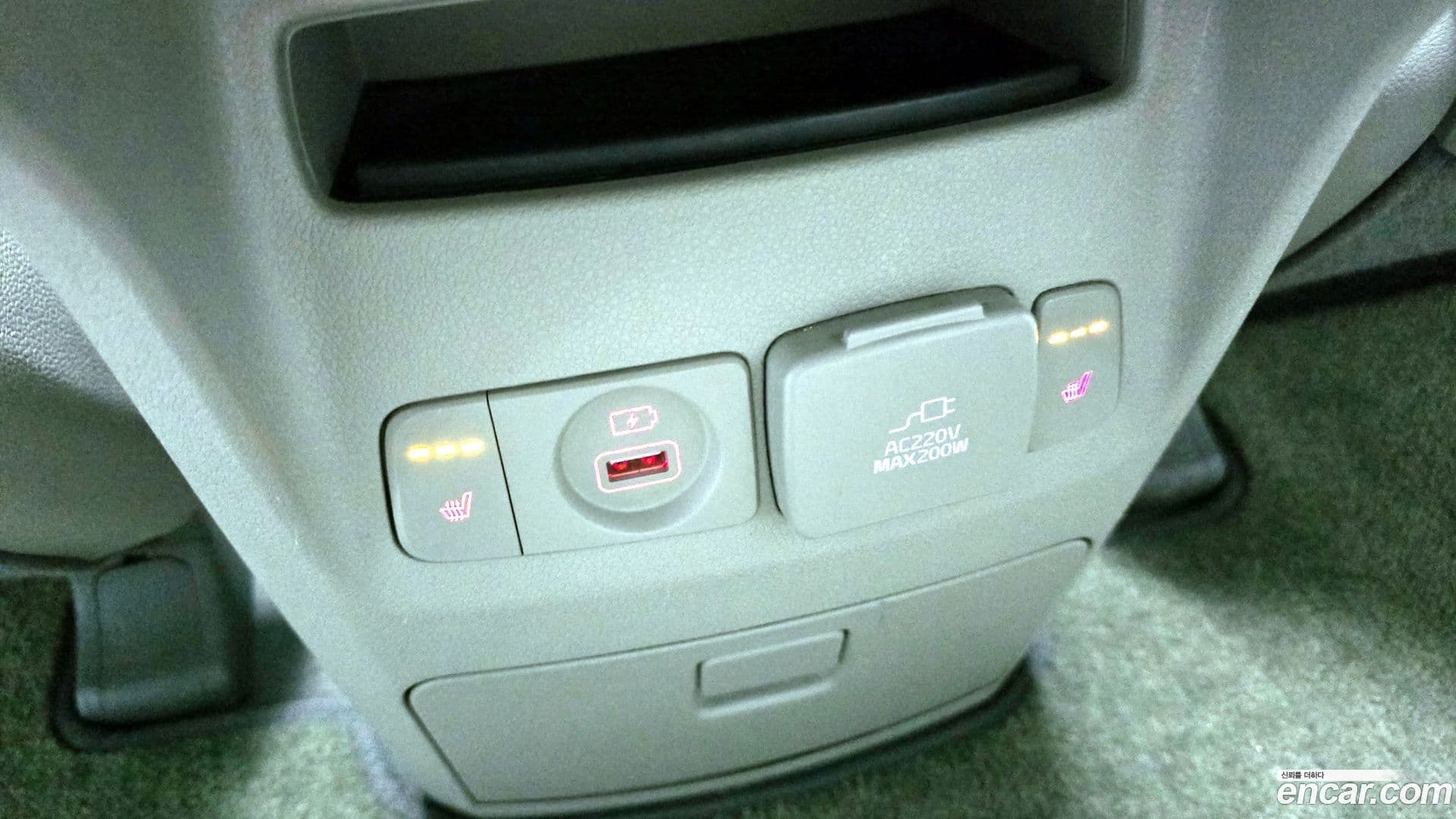 Main__Slider__Photo:Canival Kia 2018.1-16