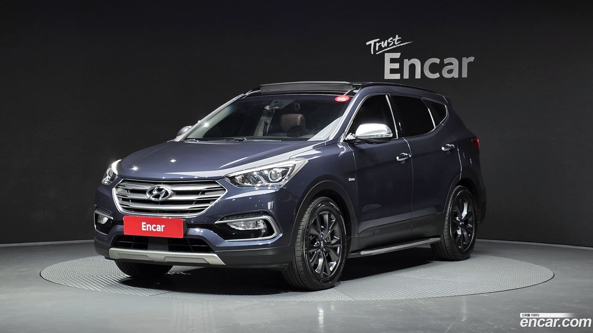 Main__Slider__Photo:Santafe Hyundai 2016.7-0