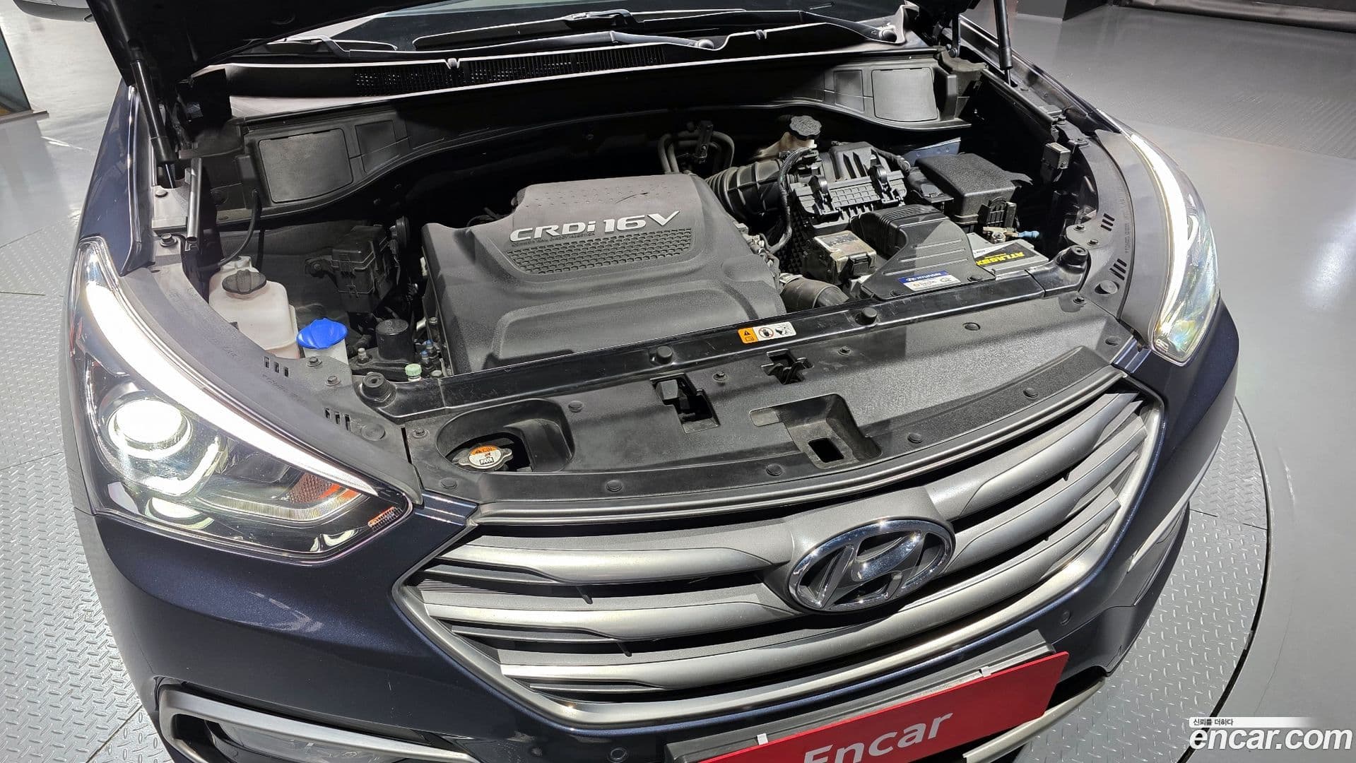 Main__Slider__Photo:Santafe Hyundai 2016.7-5