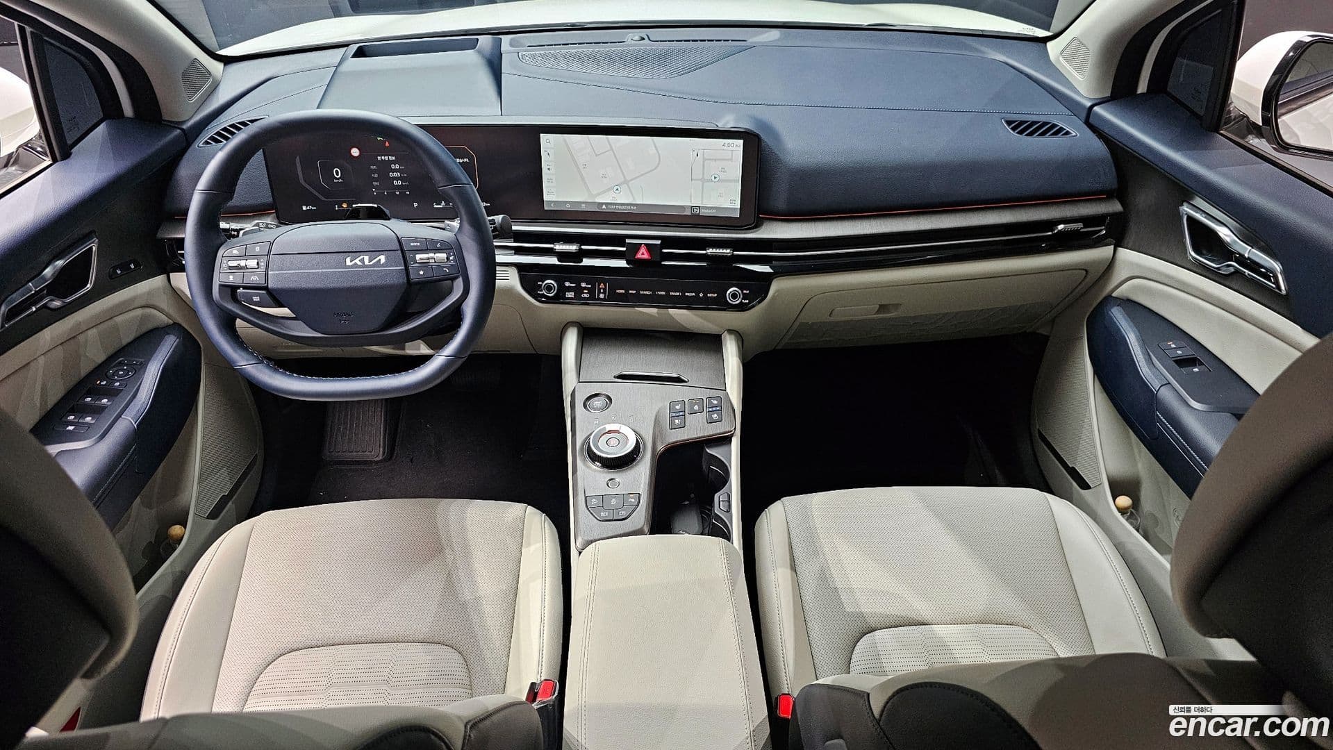 Main__Slider__Photo:Sportage Kia 2025.3-6