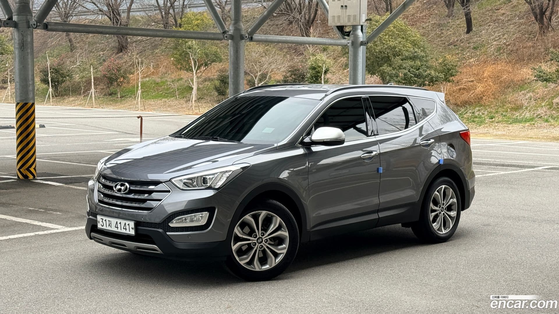 Main__Slider__Photo:Santafe Hyundai 2015.3-0
