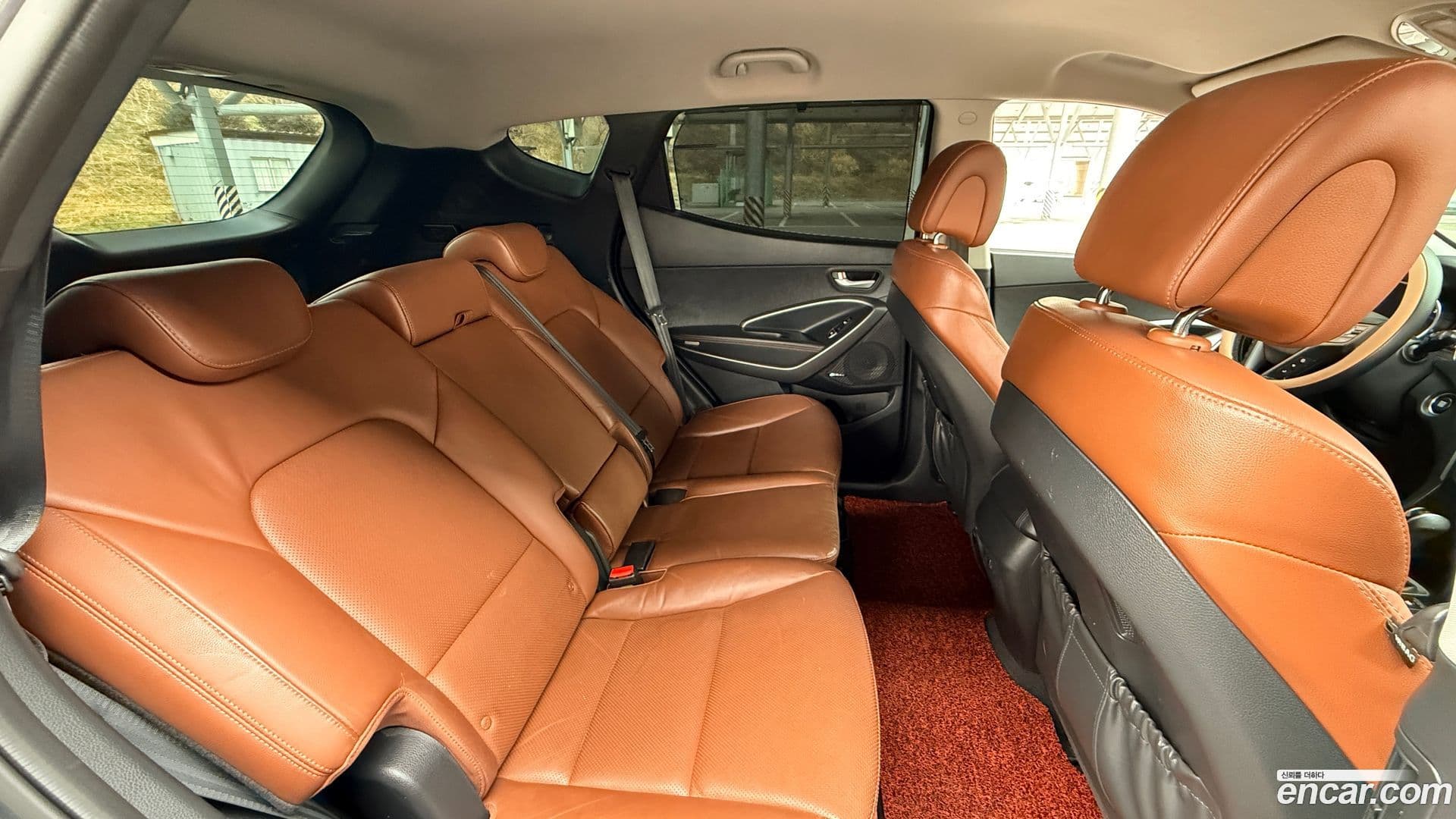 Main__Slider__Photo:Santafe Hyundai 2015.3-10