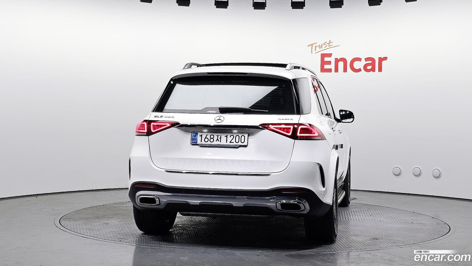 Main__Slider__Photo:GLE-Class Mercedes-Benz 2021.3-3