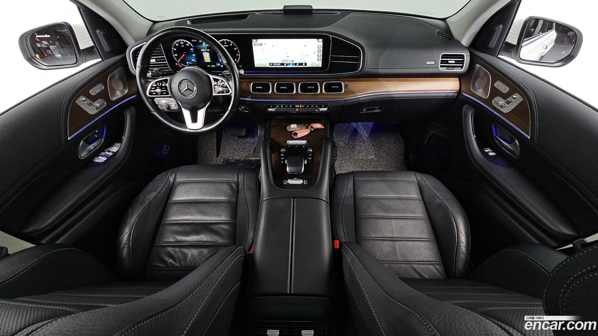 Main__Slider__Photo:GLE-Class Mercedes-Benz 2021.3-6