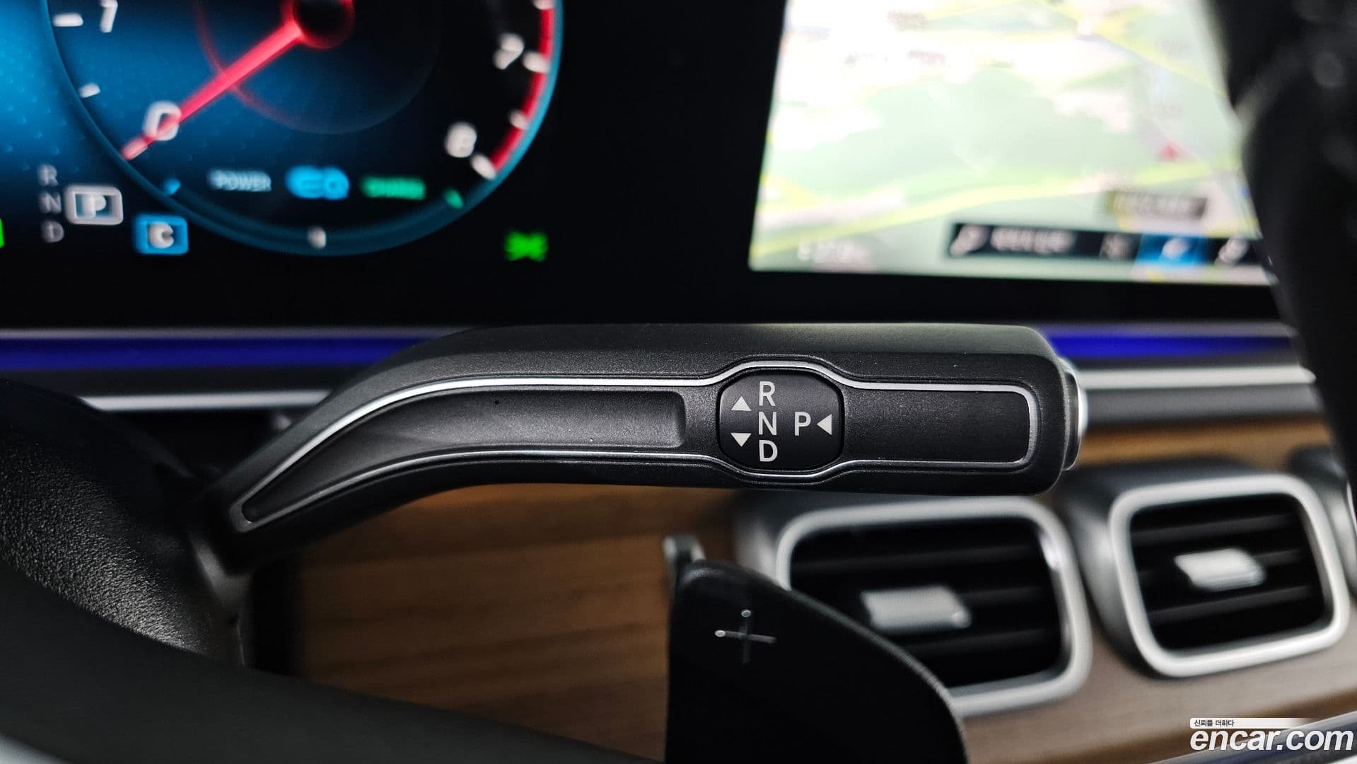 Main__Slider__Photo:GLE-Class Mercedes-Benz 2021.3-8