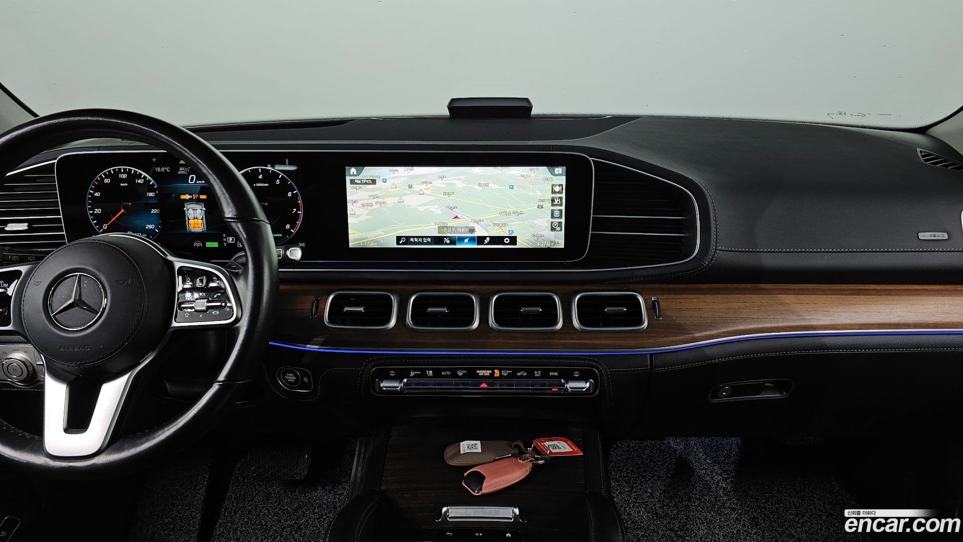 Main__Slider__Photo:GLE-Class Mercedes-Benz 2021.3-15