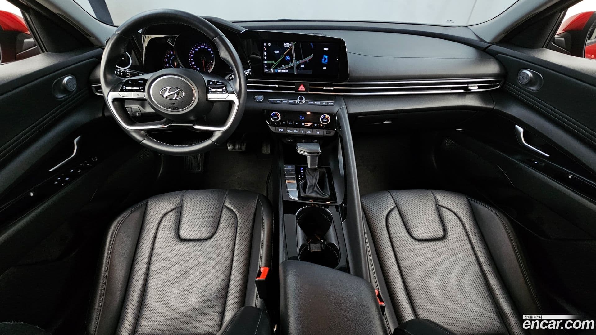 Main__Slider__Photo:AVANTE Hyundai 2021.6-6