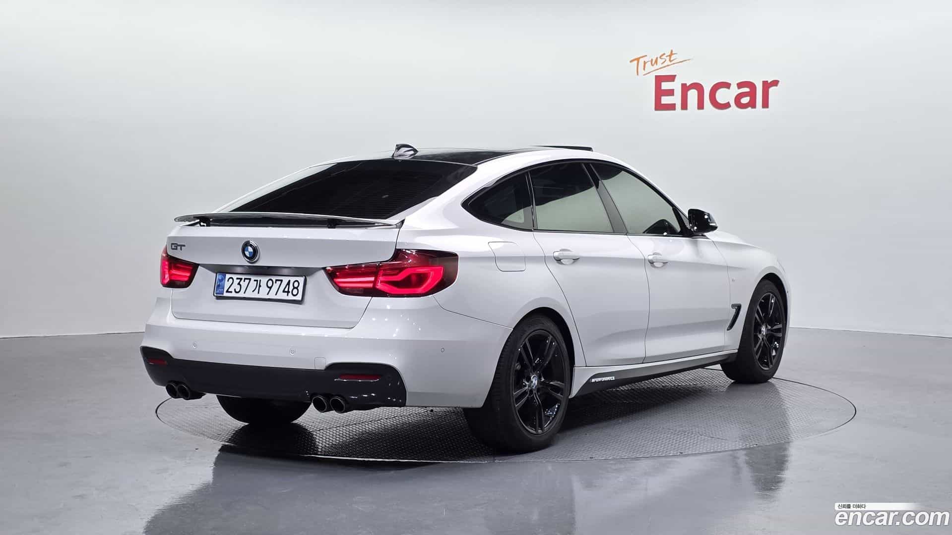 Gran Turismo BMW 2020.8-OUTER-002