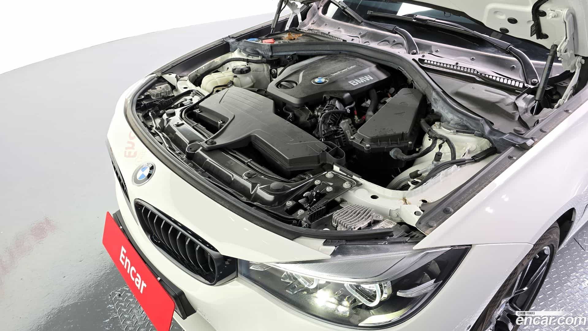 Gran Turismo BMW 2020.8-INNER-006