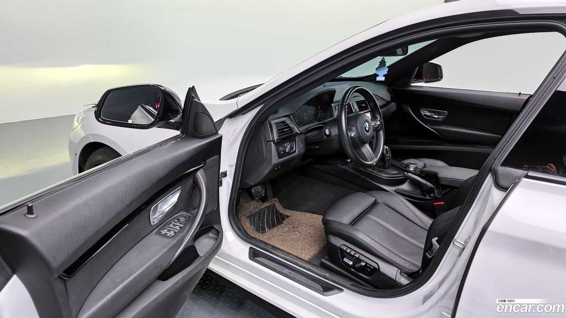 Gran Turismo BMW 2020.8-OPTION-015