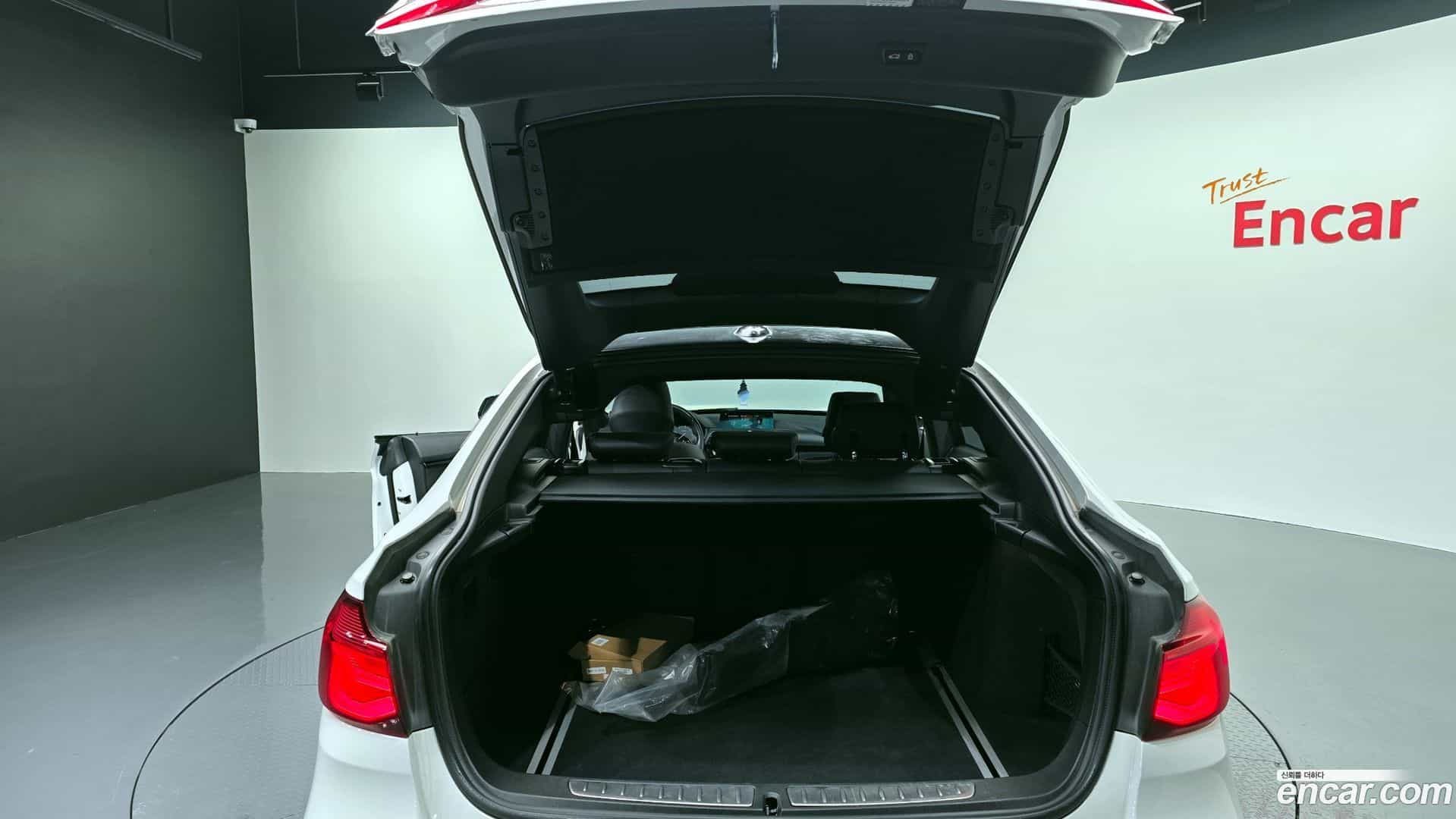 Gran Turismo BMW 2020.8-OPTION-024