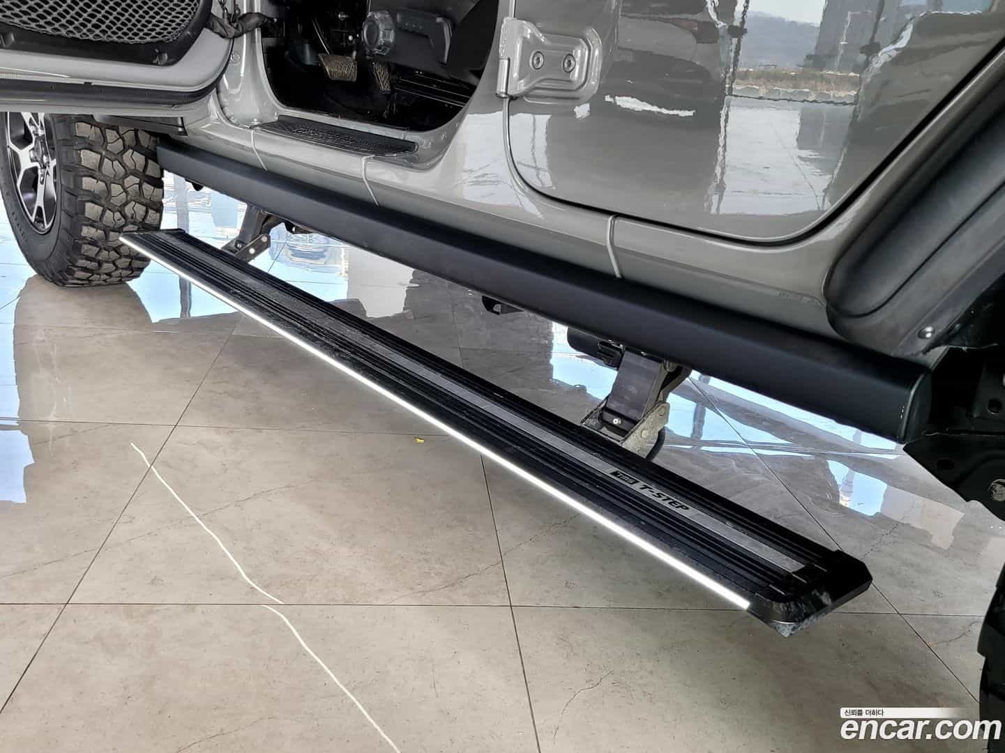 Wrangler Jeep 2023.8-OPTION-021