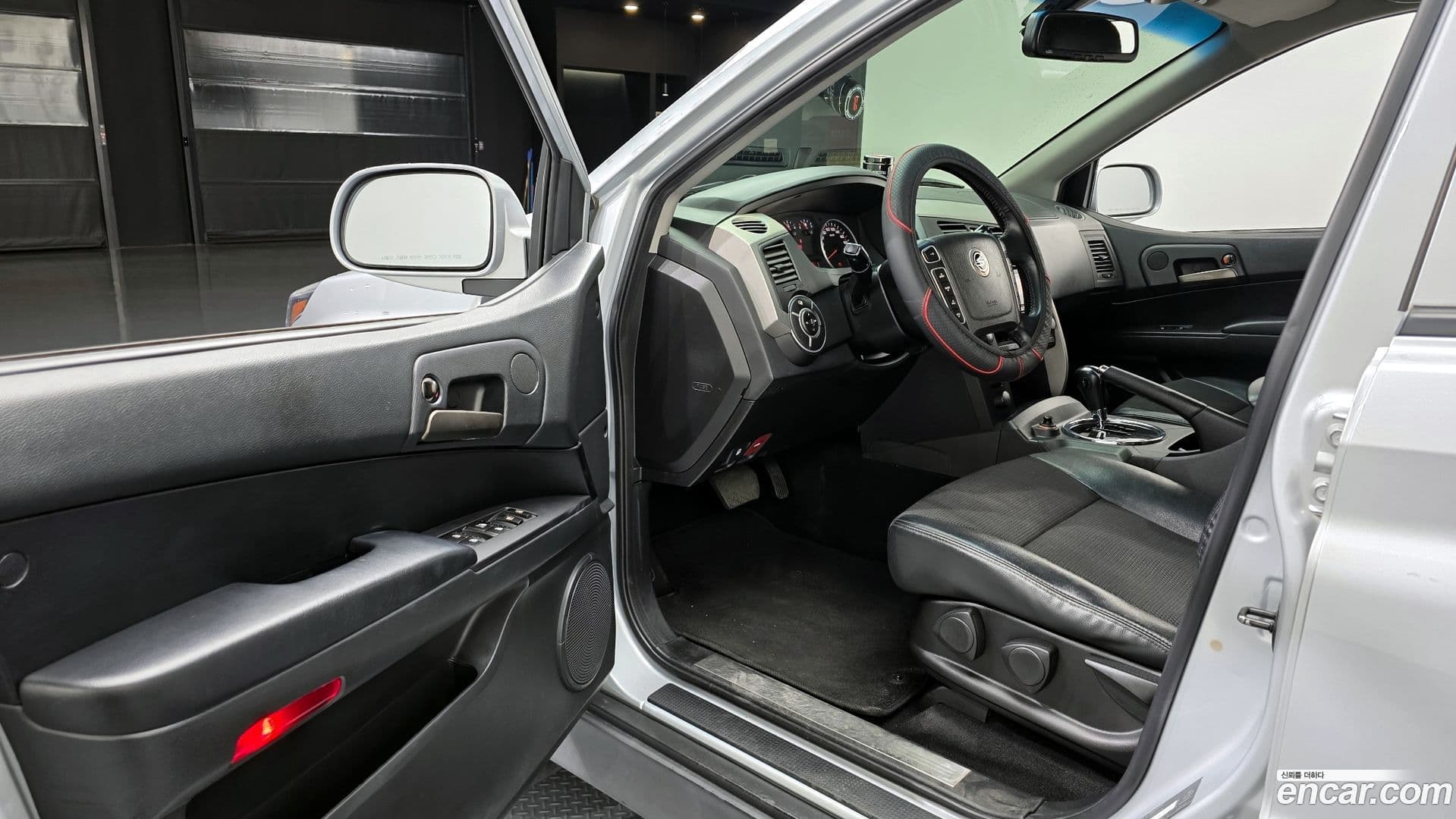 Main__Slider__Photo:KORANDO KG_Mobility_Ssangyong 2013.10-10