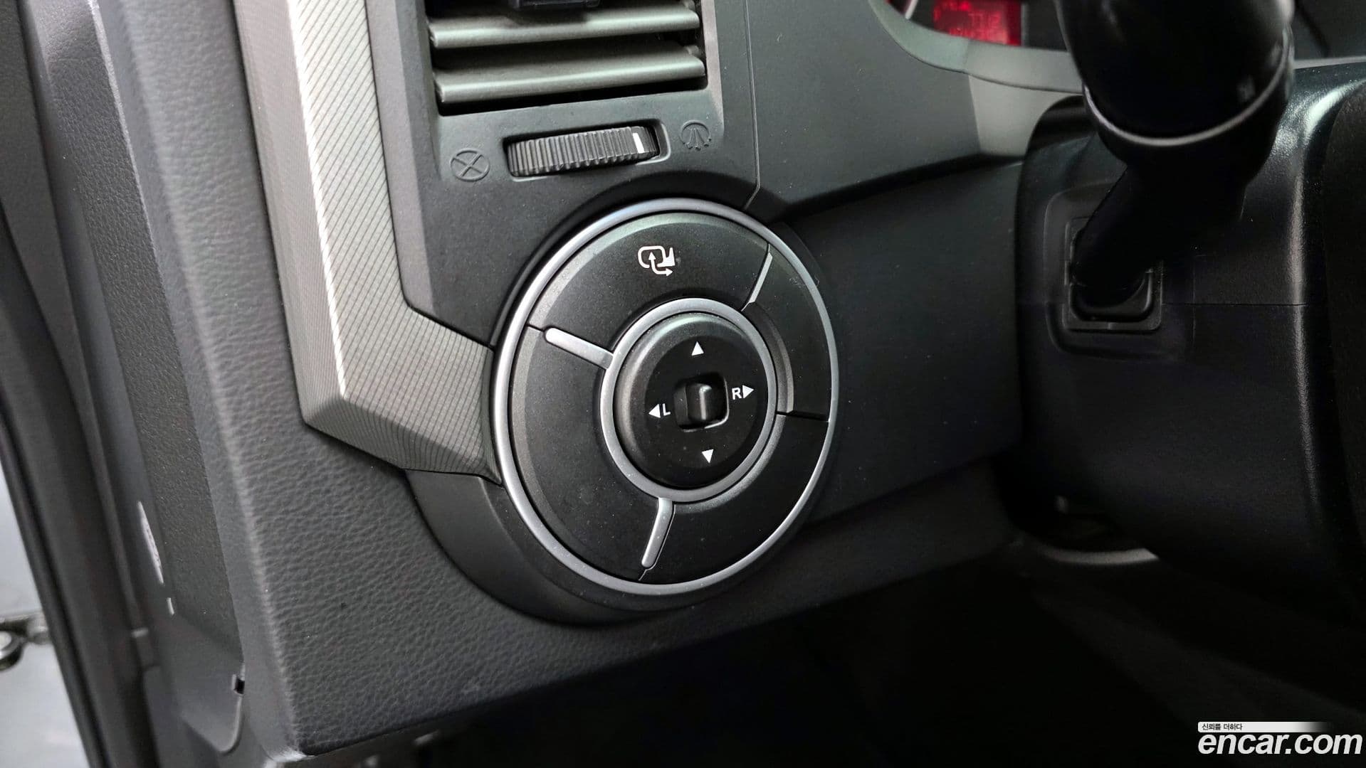 Main__Slider__Photo:KORANDO KG_Mobility_Ssangyong 2013.10-16