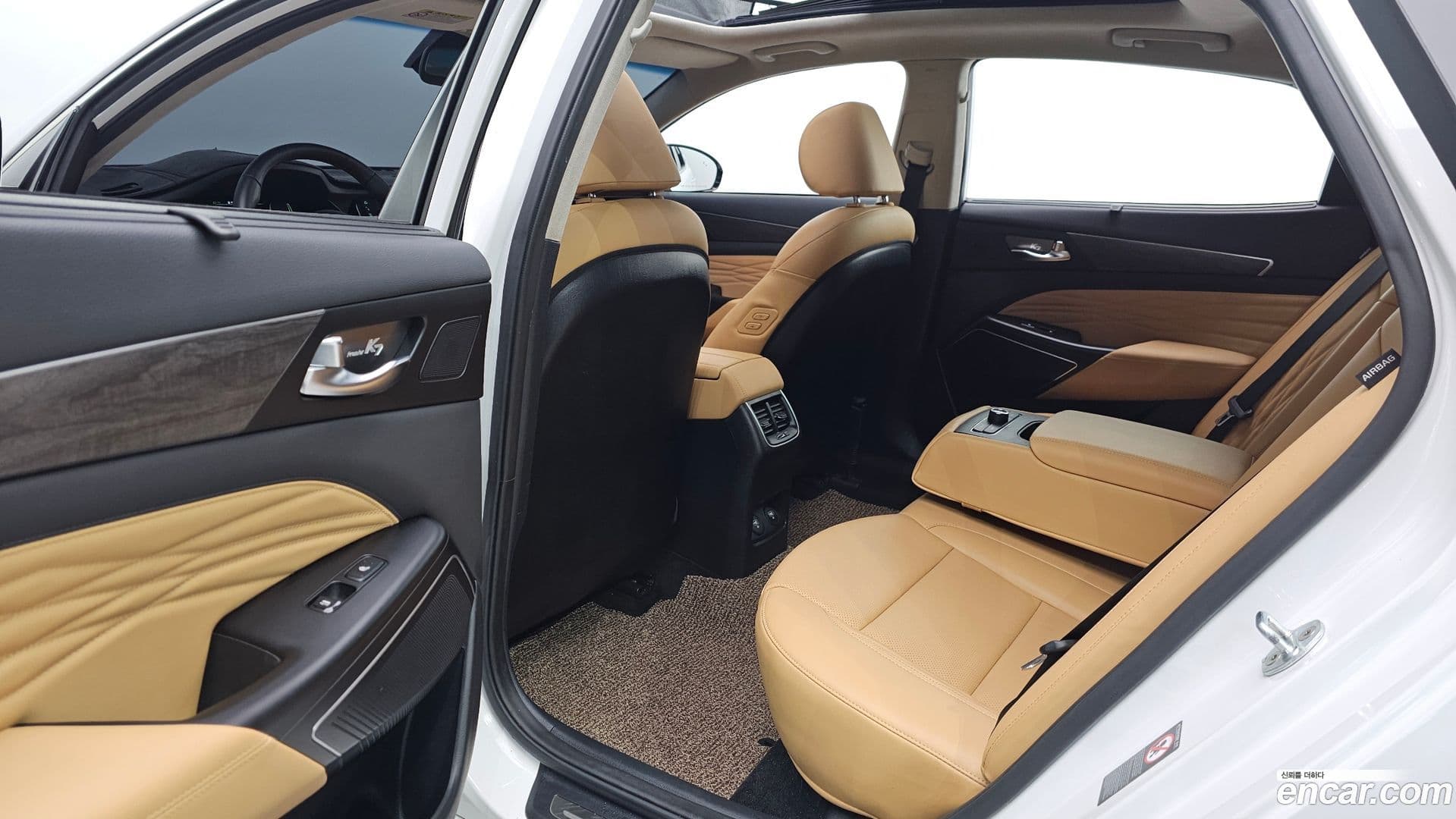 Main__Slider__Photo:K7 Kia 2020.3-11