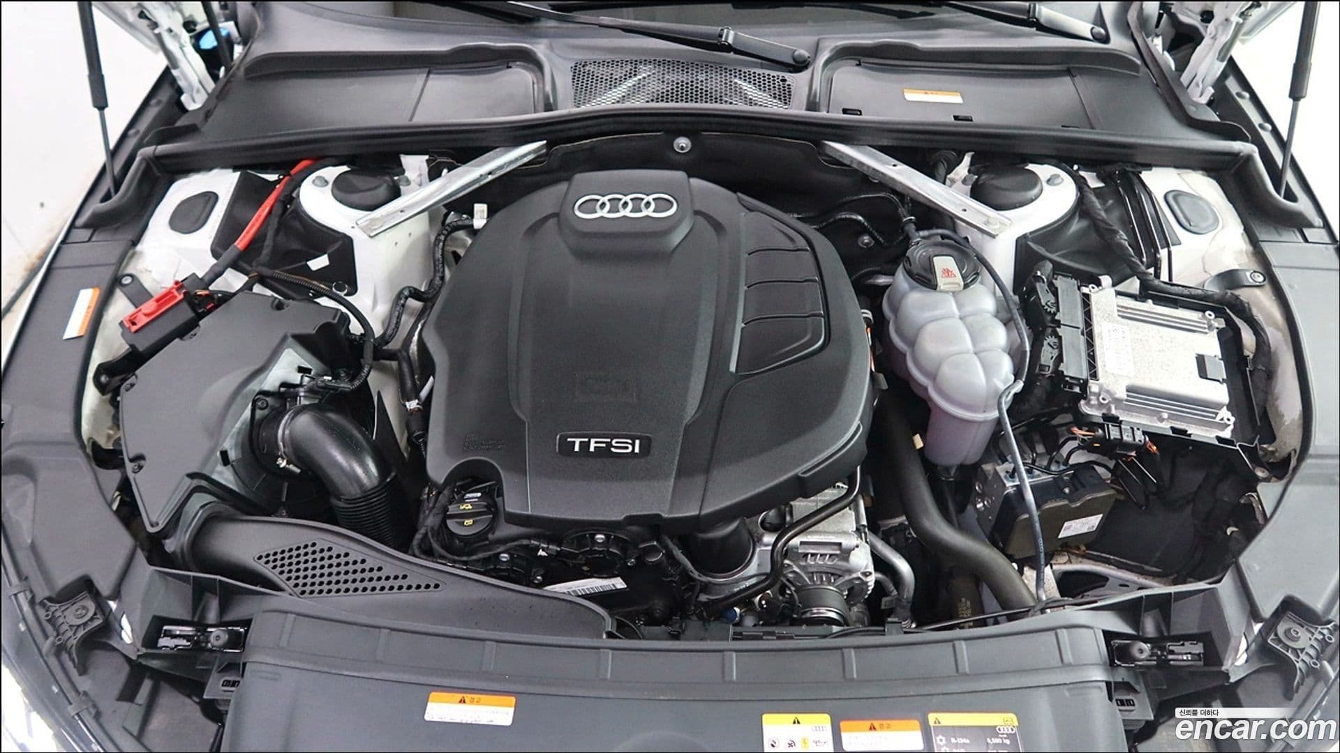 Main__Slider__Photo:A4 Audi 2020.10-5