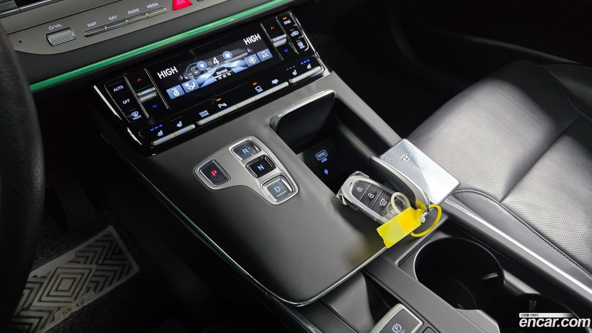 Main__Slider__Photo:Grandeur Hyundai 2020.6-8