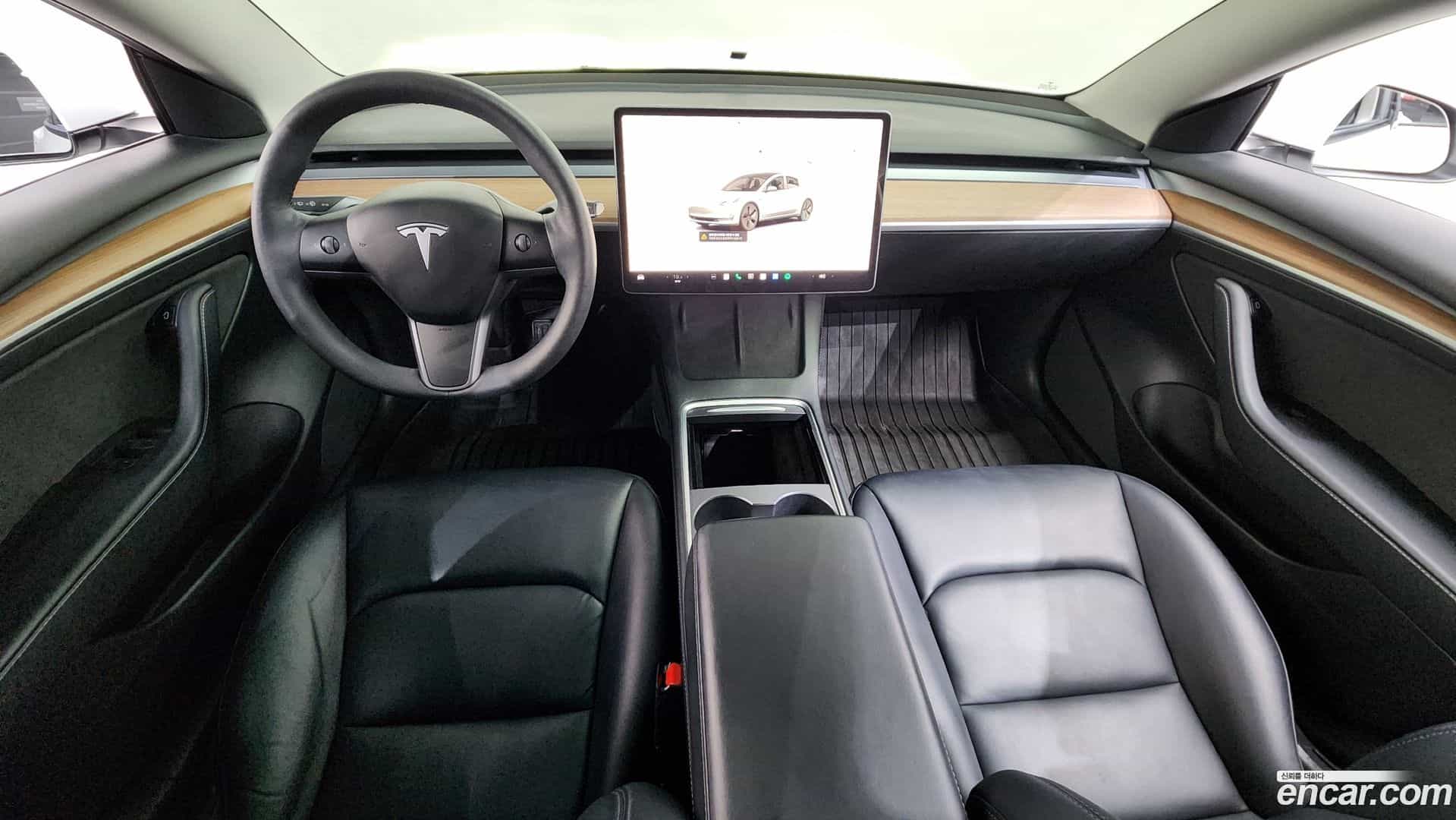 Model 3 Tesla 2022.8-INNER-007