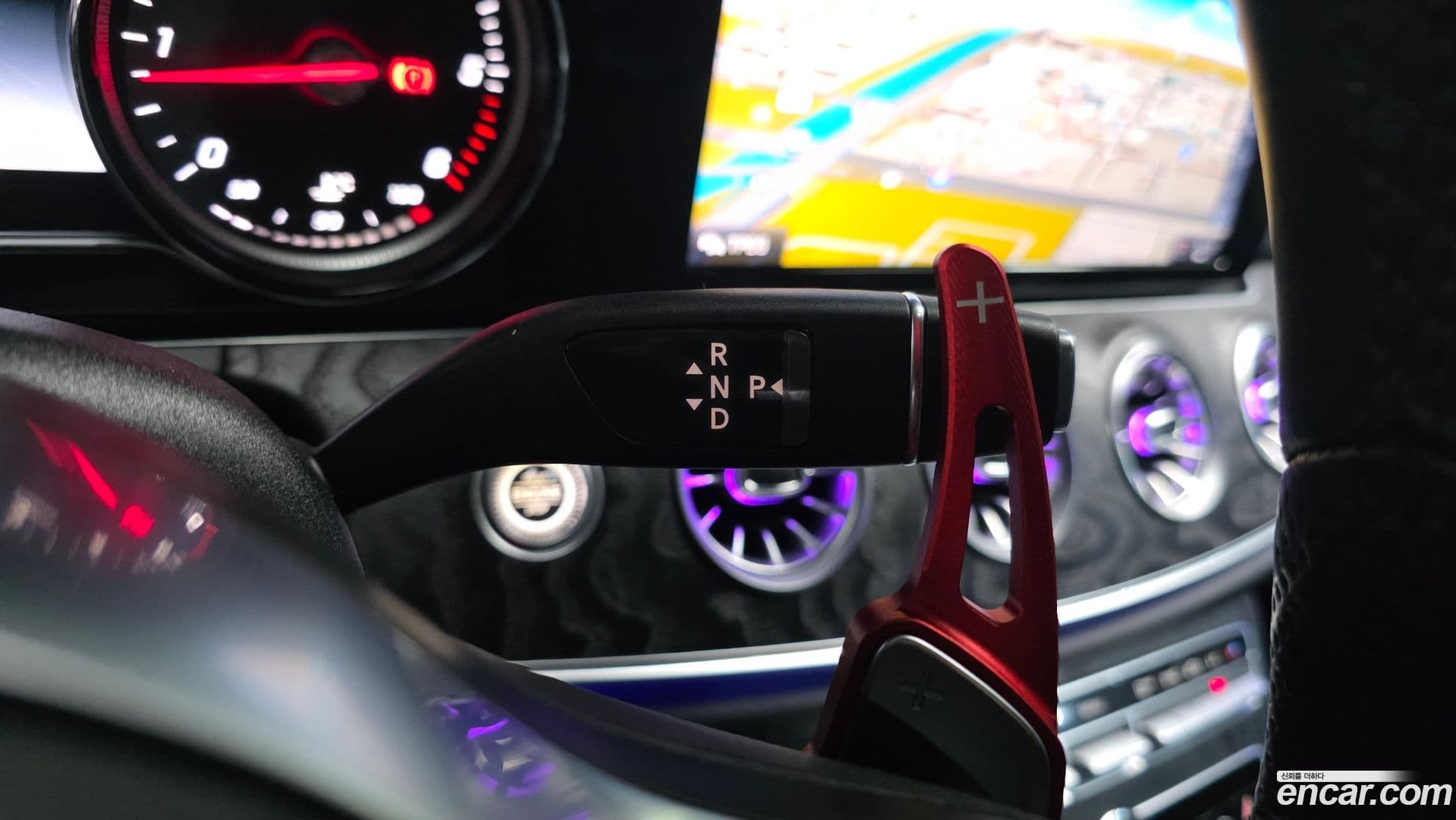 Main__Slider__Photo:E-Class Mercedes-Benz 2019.3-8