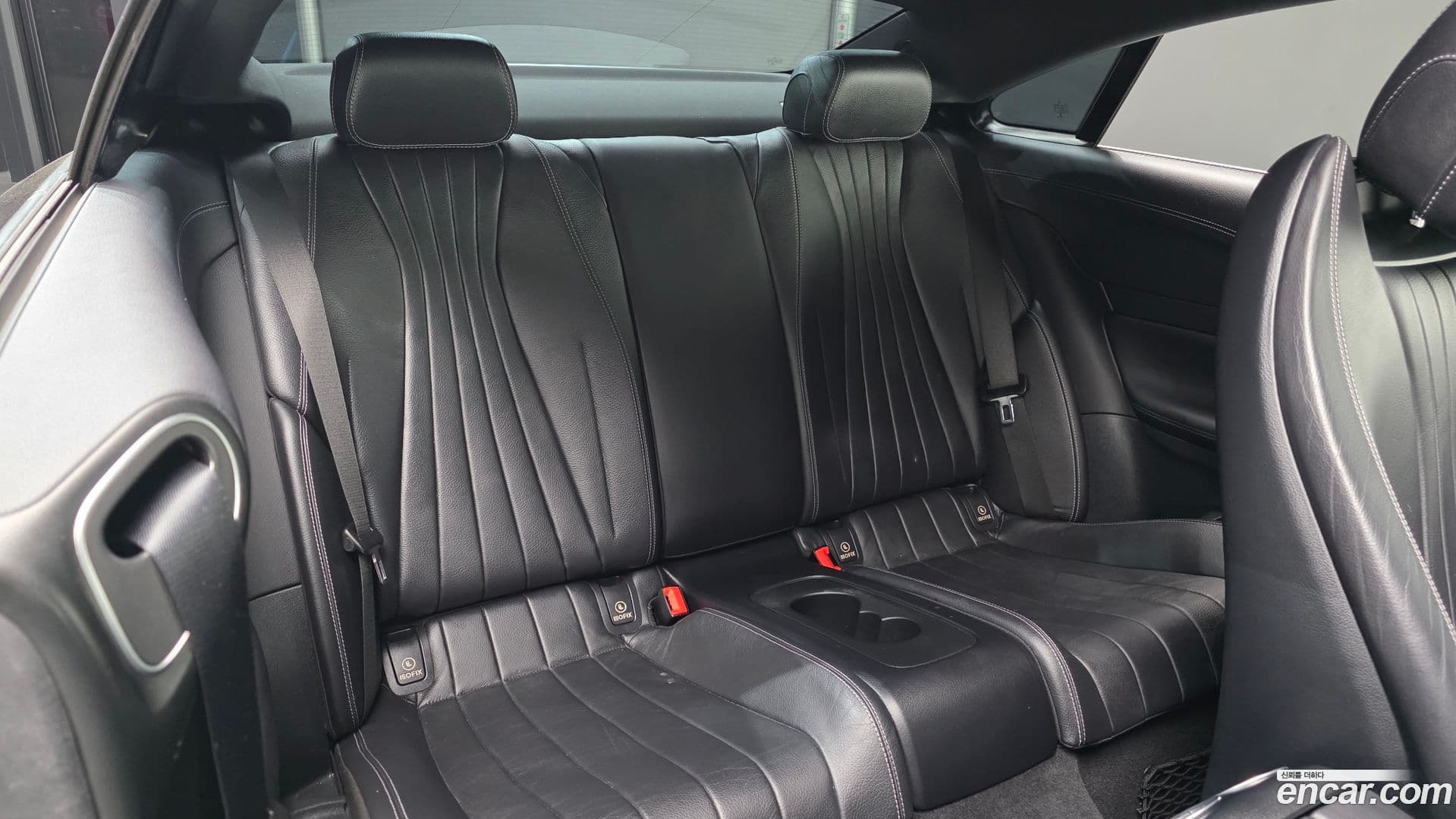 Main__Slider__Photo:E-Class Mercedes-Benz 2019.3-11