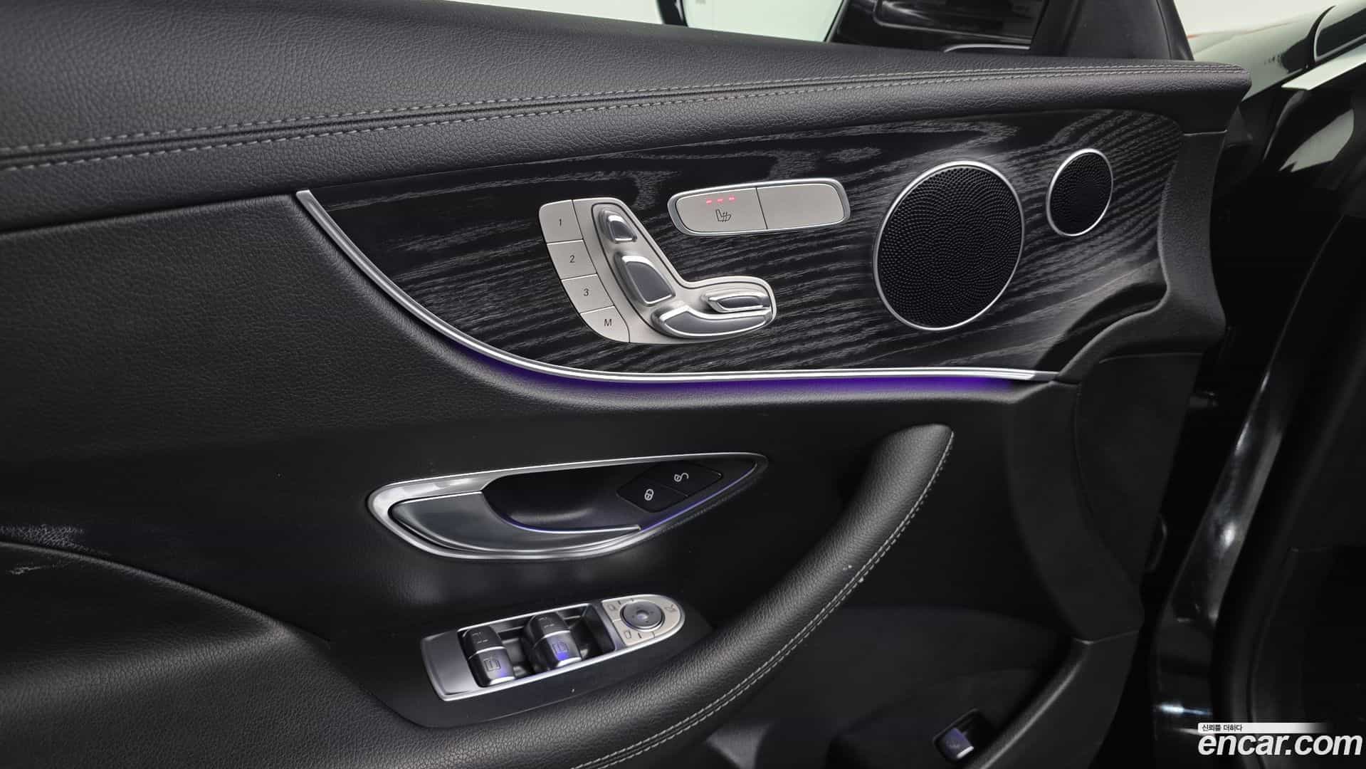 E-Class Mercedes-Benz 2019.3-OPTION-023