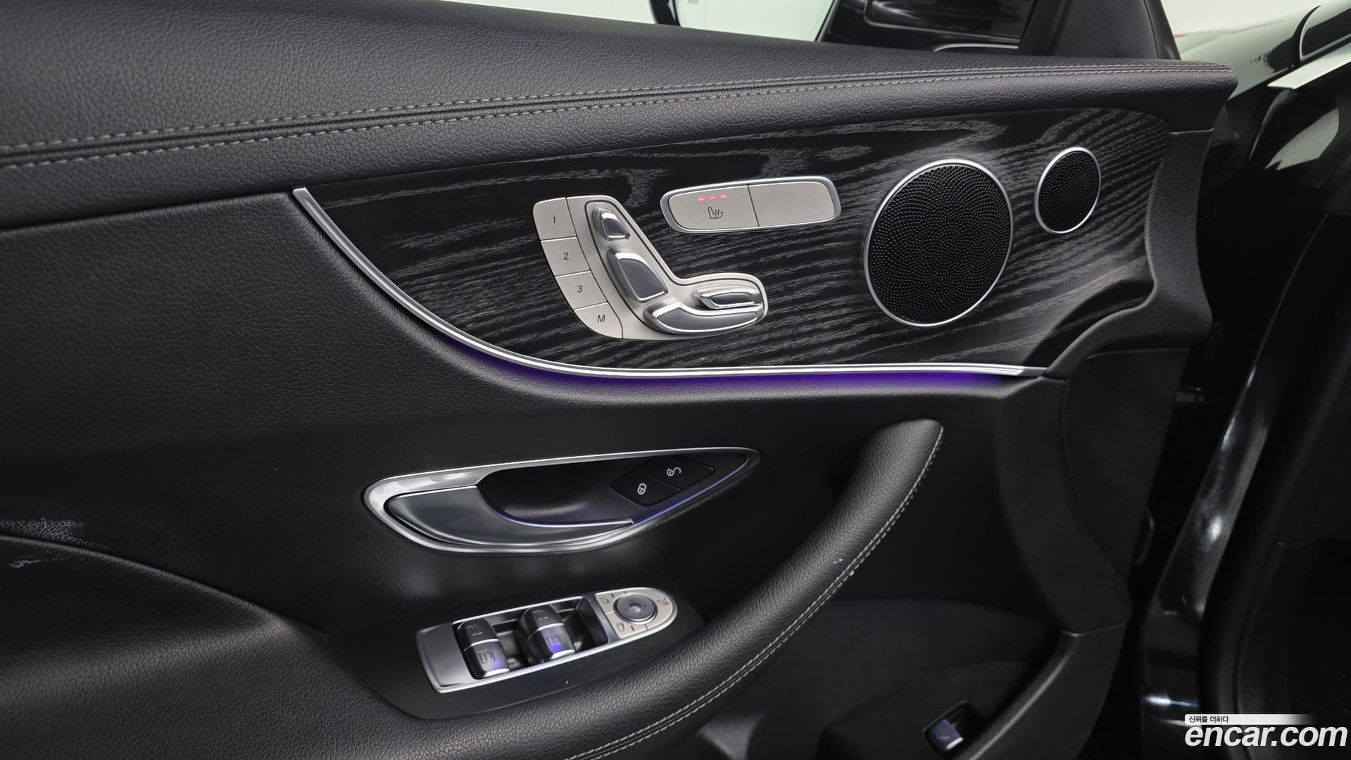 Main__Slider__Photo:E-Class Mercedes-Benz 2019.3-18