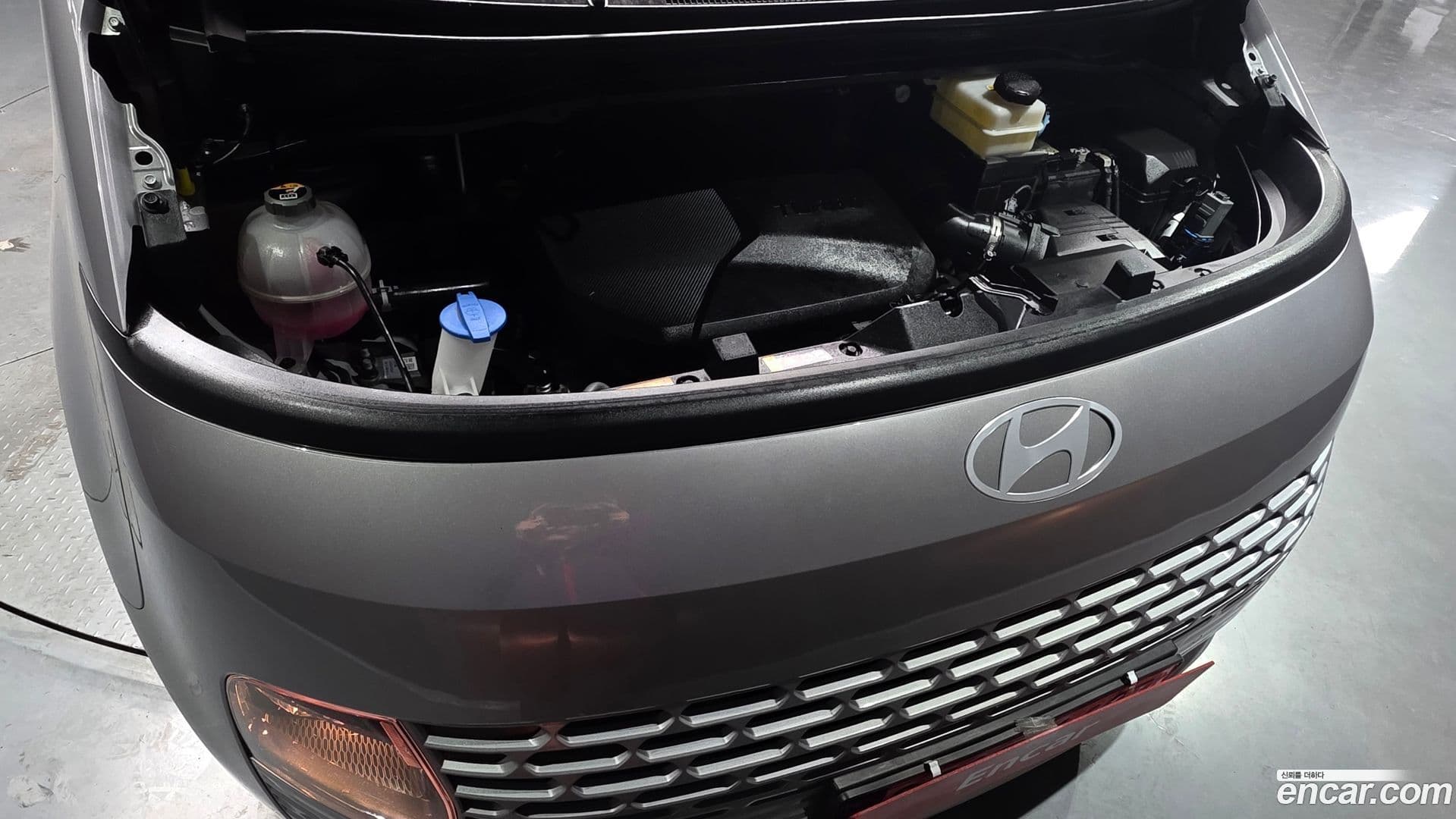 Main__Slider__Photo:Staria Hyundai 2024.11-5