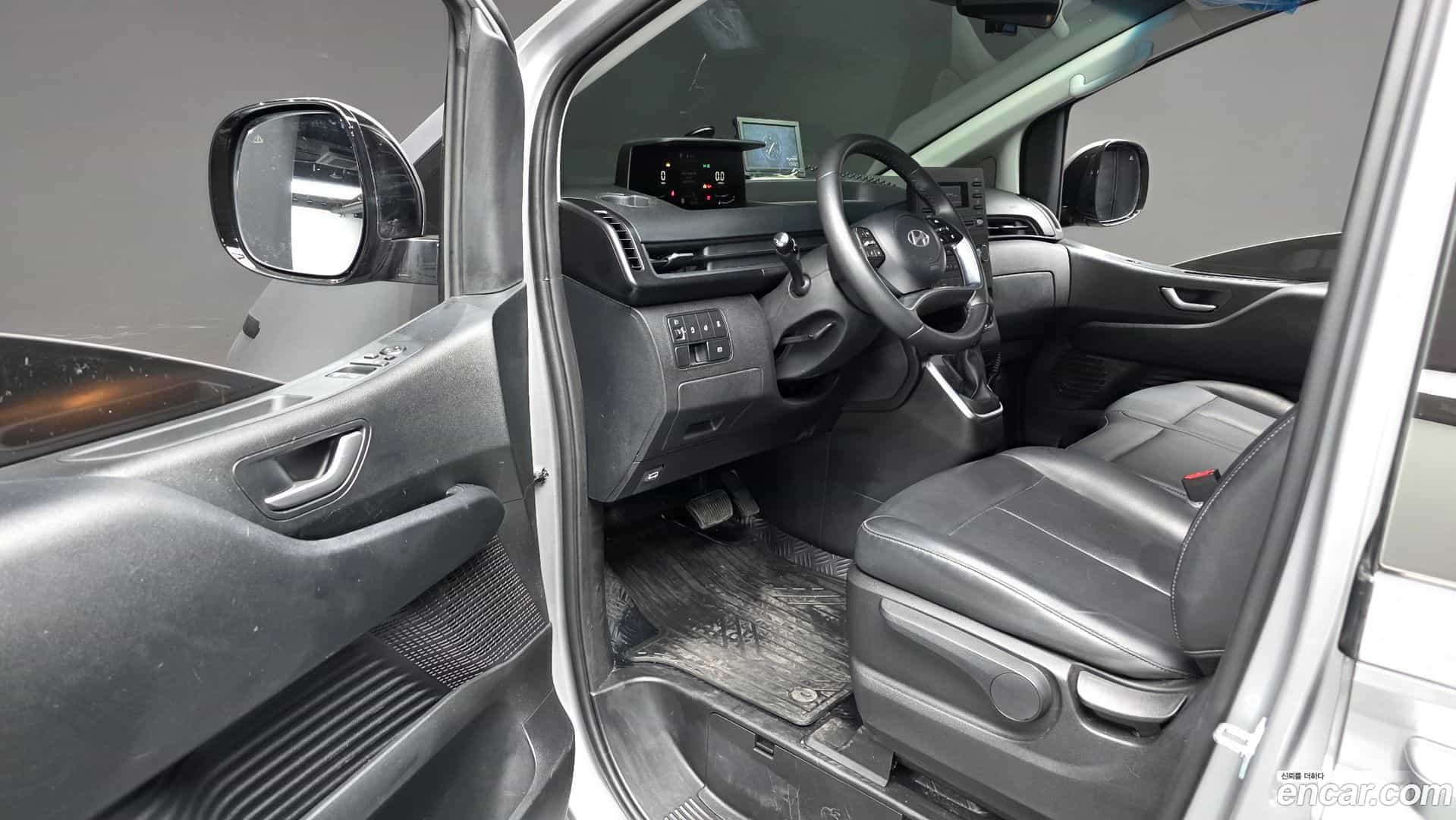 Staria Hyundai 2024.11-INNER-010