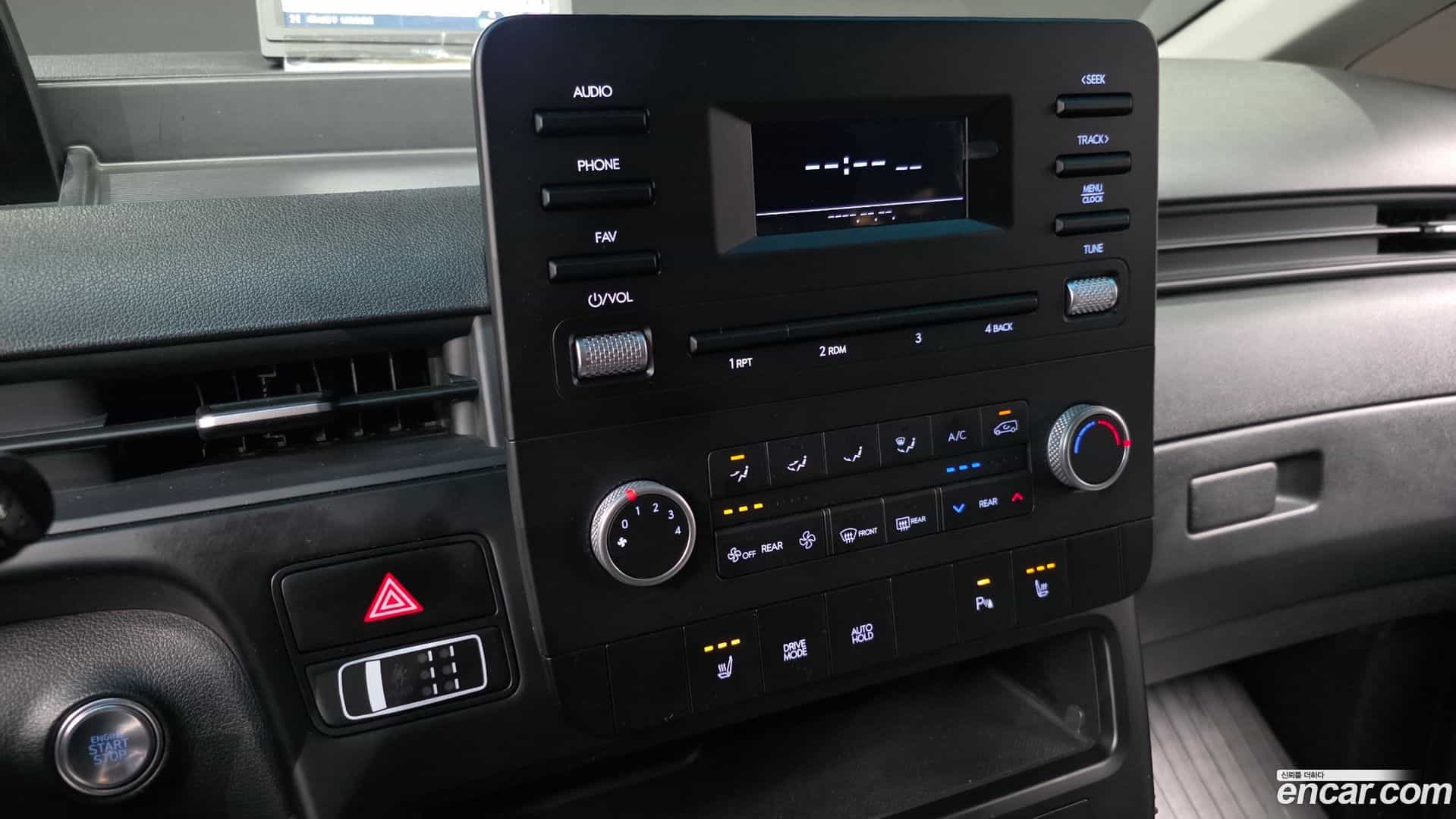 Staria Hyundai 2024.11-OPTION-022