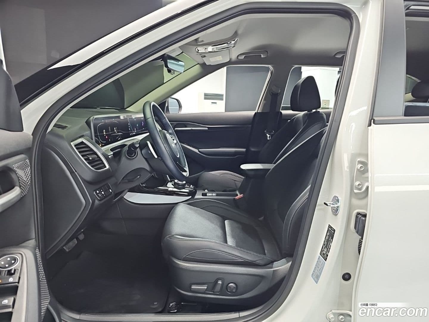 Main__Slider__Photo:Seltos Kia 2024.5-9