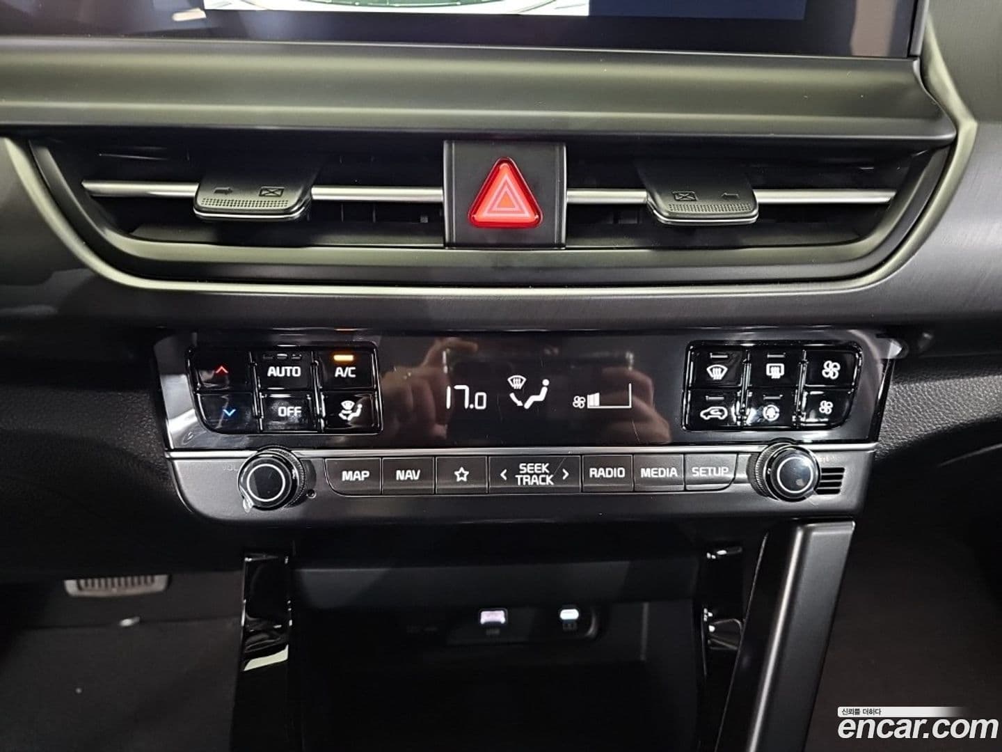 Main__Slider__Photo:Seltos Kia 2024.5-15