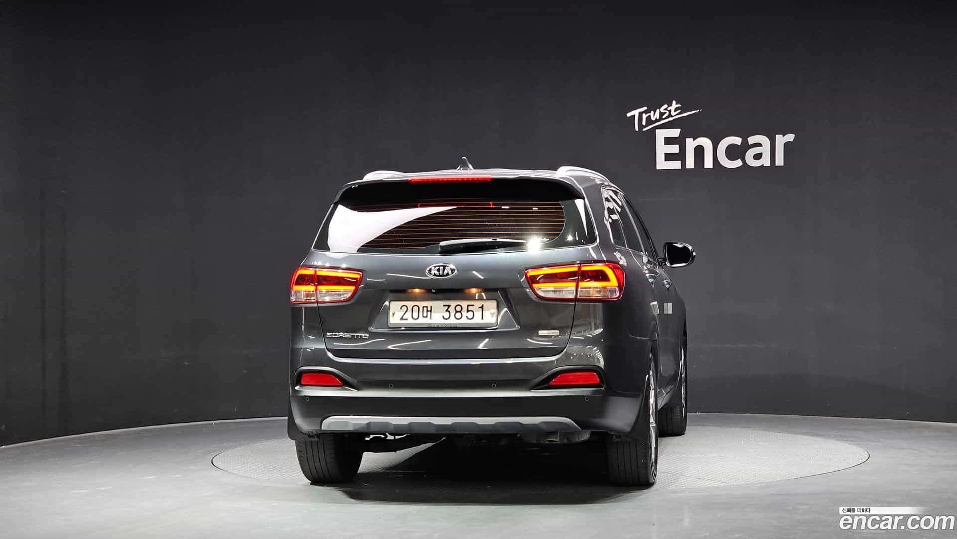 Sorento Kia 2014.9-OUTER-004