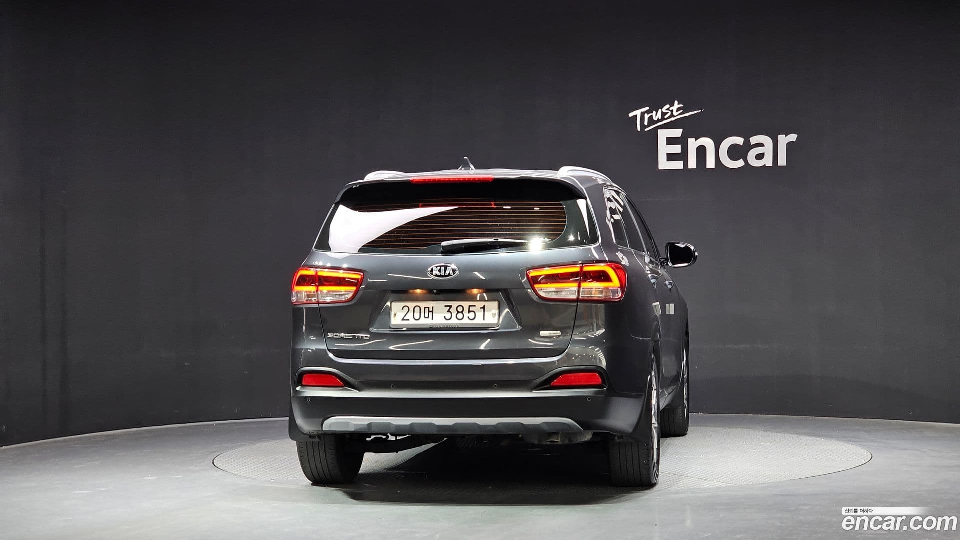 Main__Slider__Photo:Sorento Kia 2014.9-3